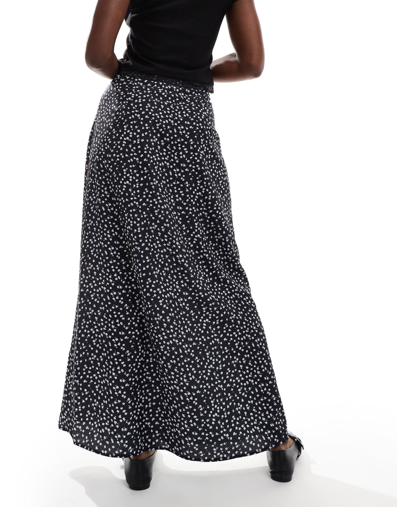 Daisy Street button down maxi skirt in black ditsy floral - ASOS Sample Sale