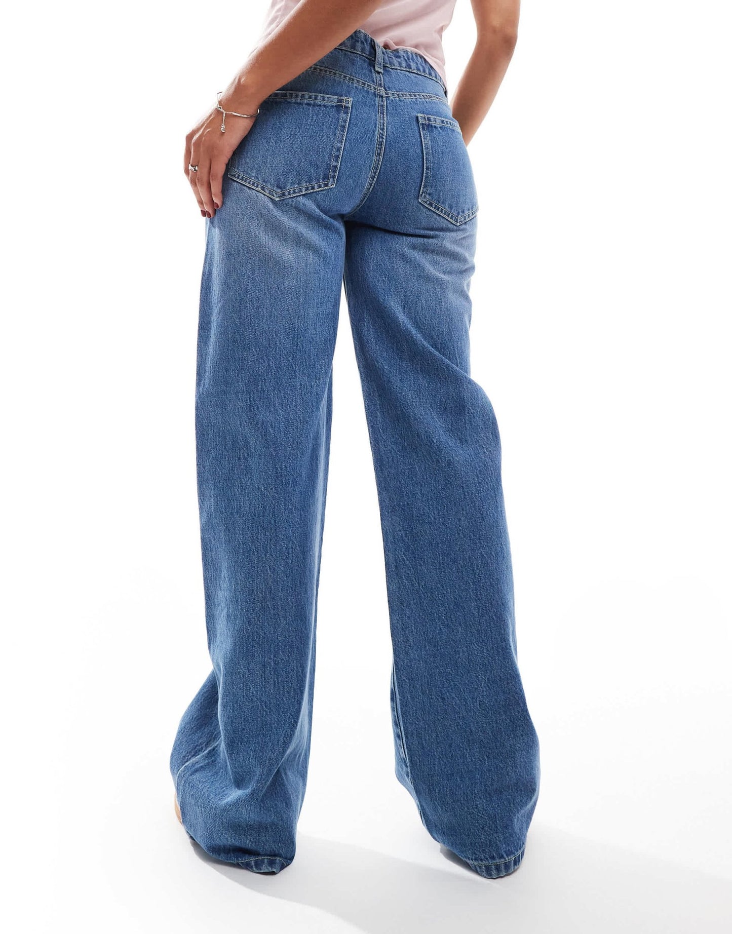 Daisy Street low rise boyfriend jeans in mid wash blue denim - ASOS Sample Sale