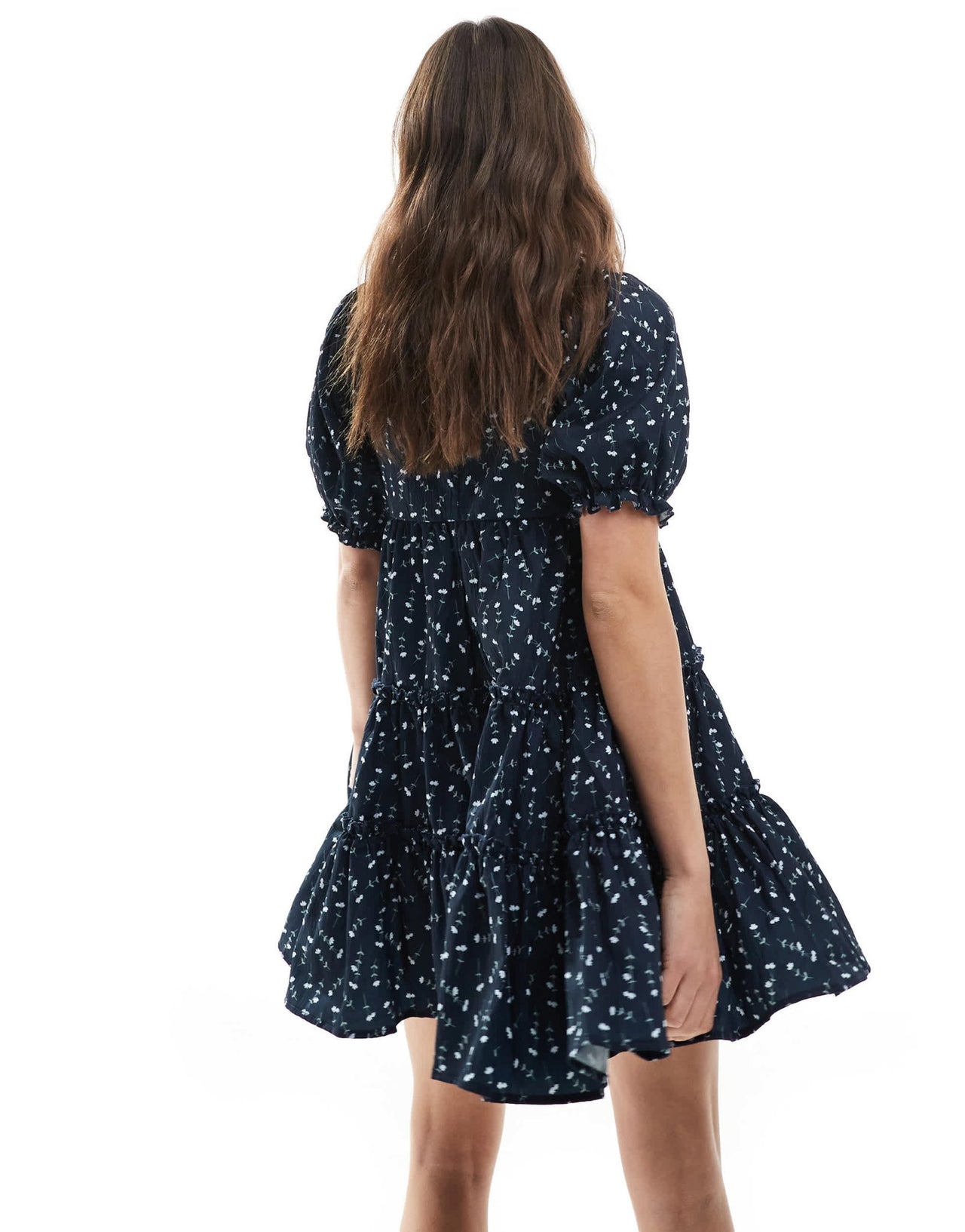 Daisy Street smock tiered mini dress in navy floral - ASOS Sample Sale