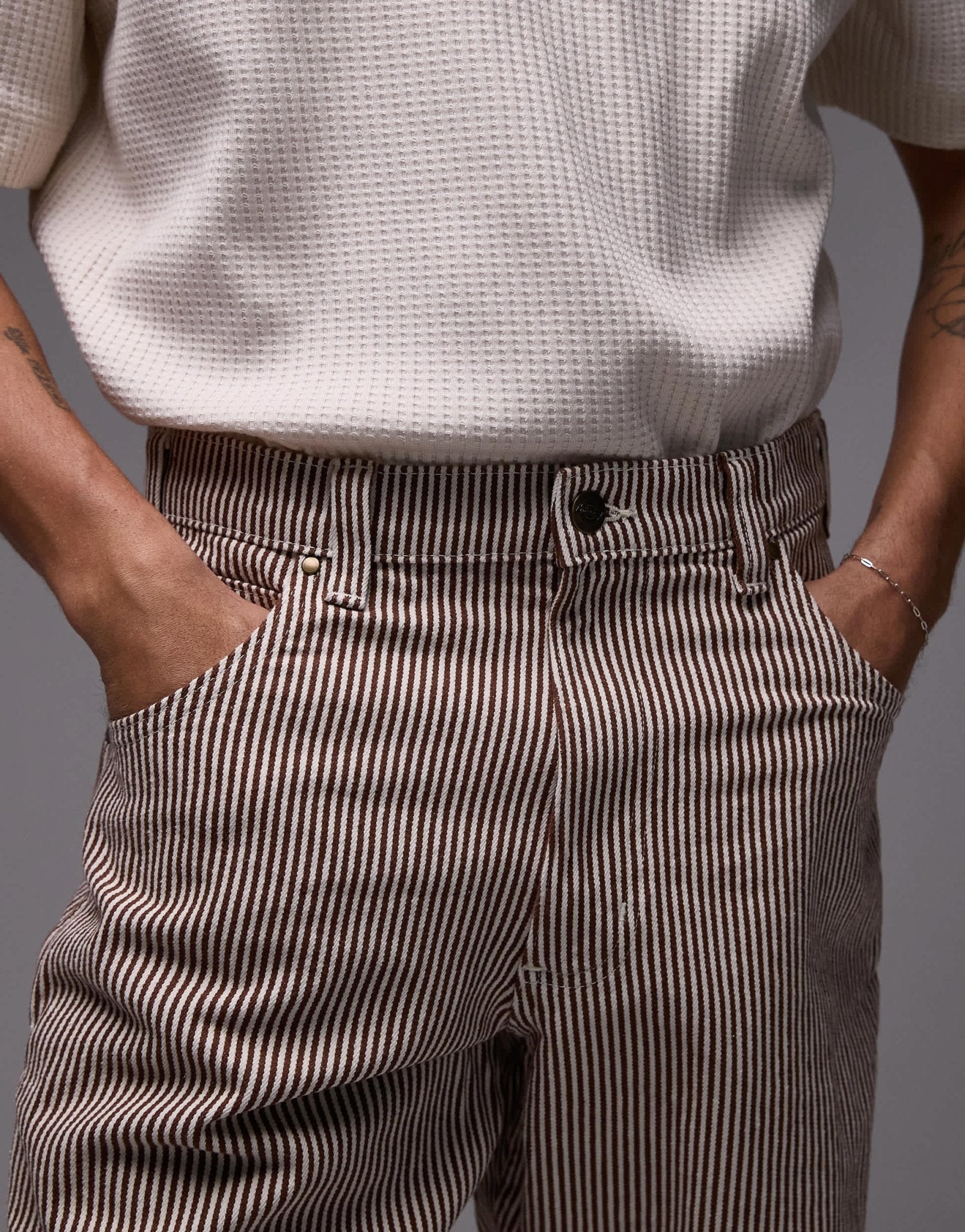 Dickies garyville regular fit hickory stripe trousers in cappuccino brown - ASOS Sample Sale