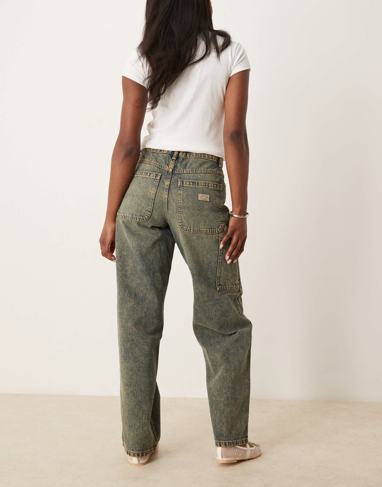 Dickies herndon mid rise loose wide leg denim jeans in indigo with yellow fade - ASOS Sample Sale