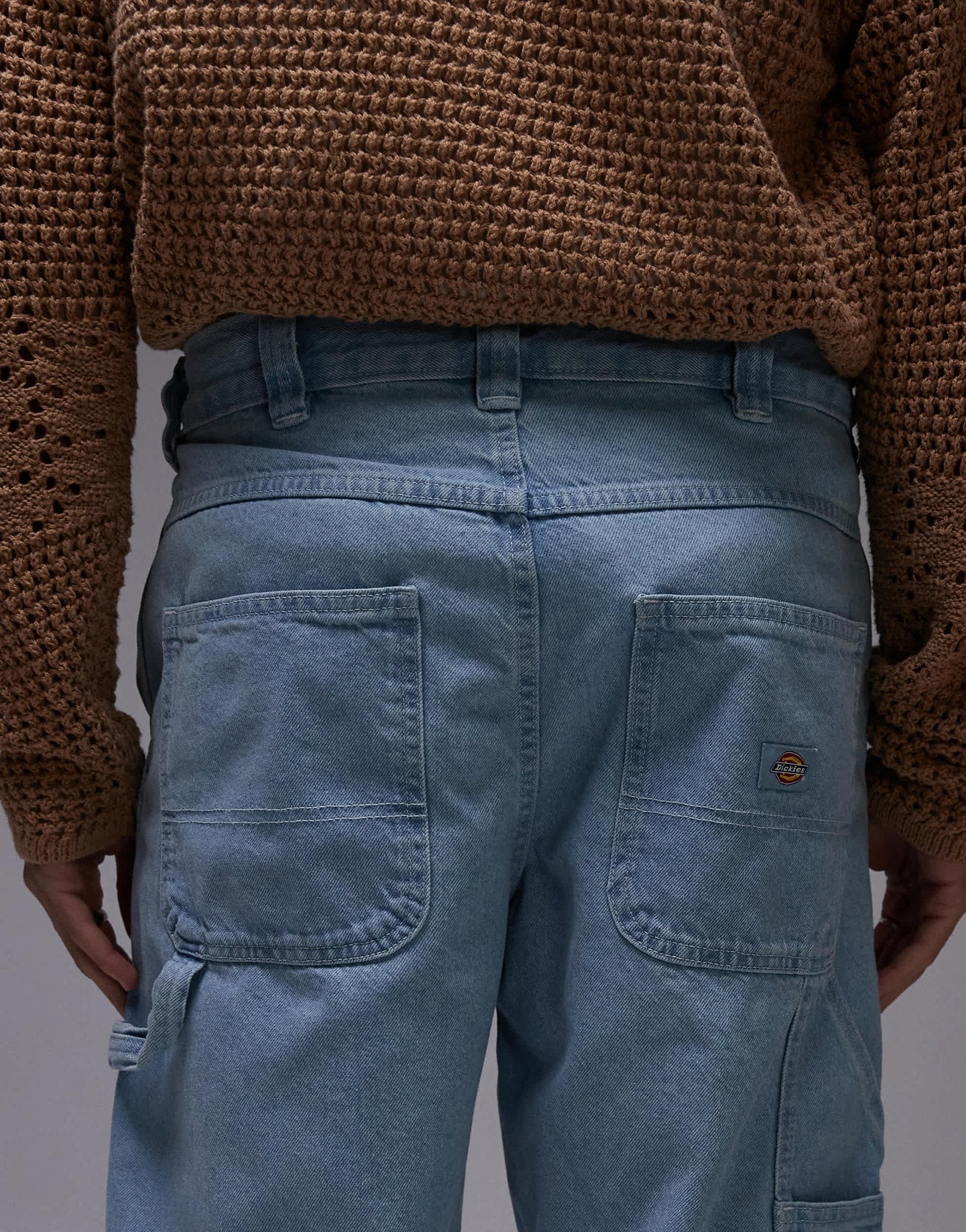 Dickies madison loose fit denim jeans in rinsed blue with fade - ASOS Sample Sale