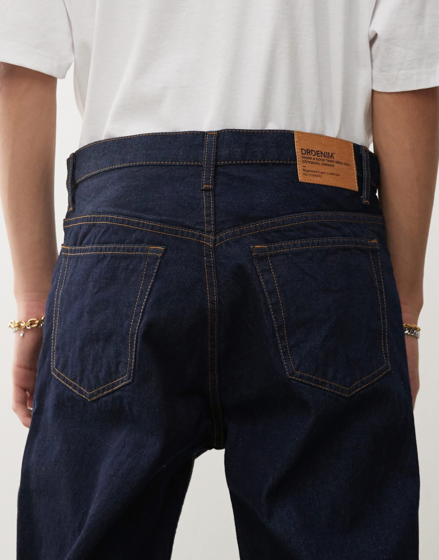 Dr Denim Dash regular fit straight leg in stray rinse - ASOS Sample Sale