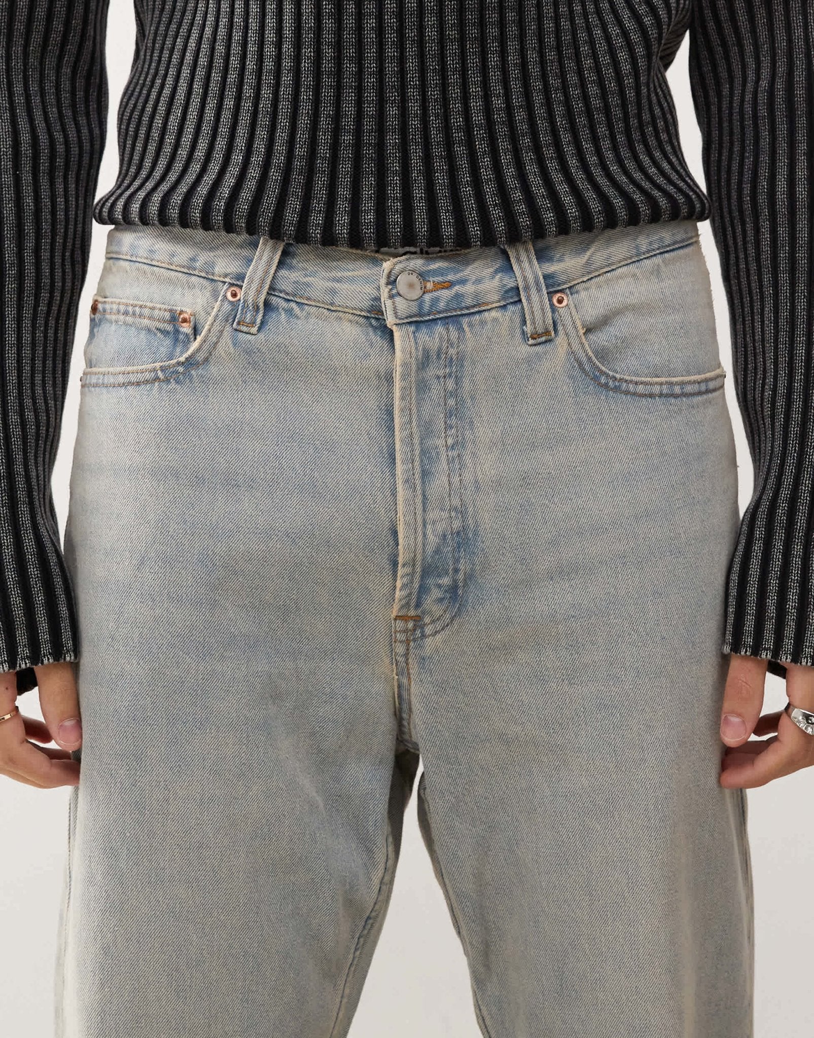 Dr Denim Dash regular fit straight leg jeans in canyon light vintage wash - ASOS Sample Sale
