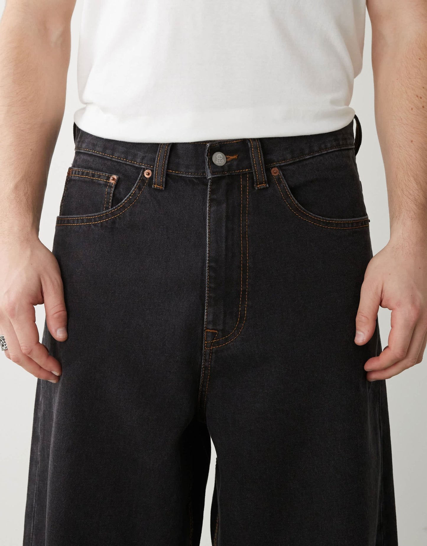 Dr Denim Kobe baggy fit jeans in dust washed black - ASOS Sample Sale
