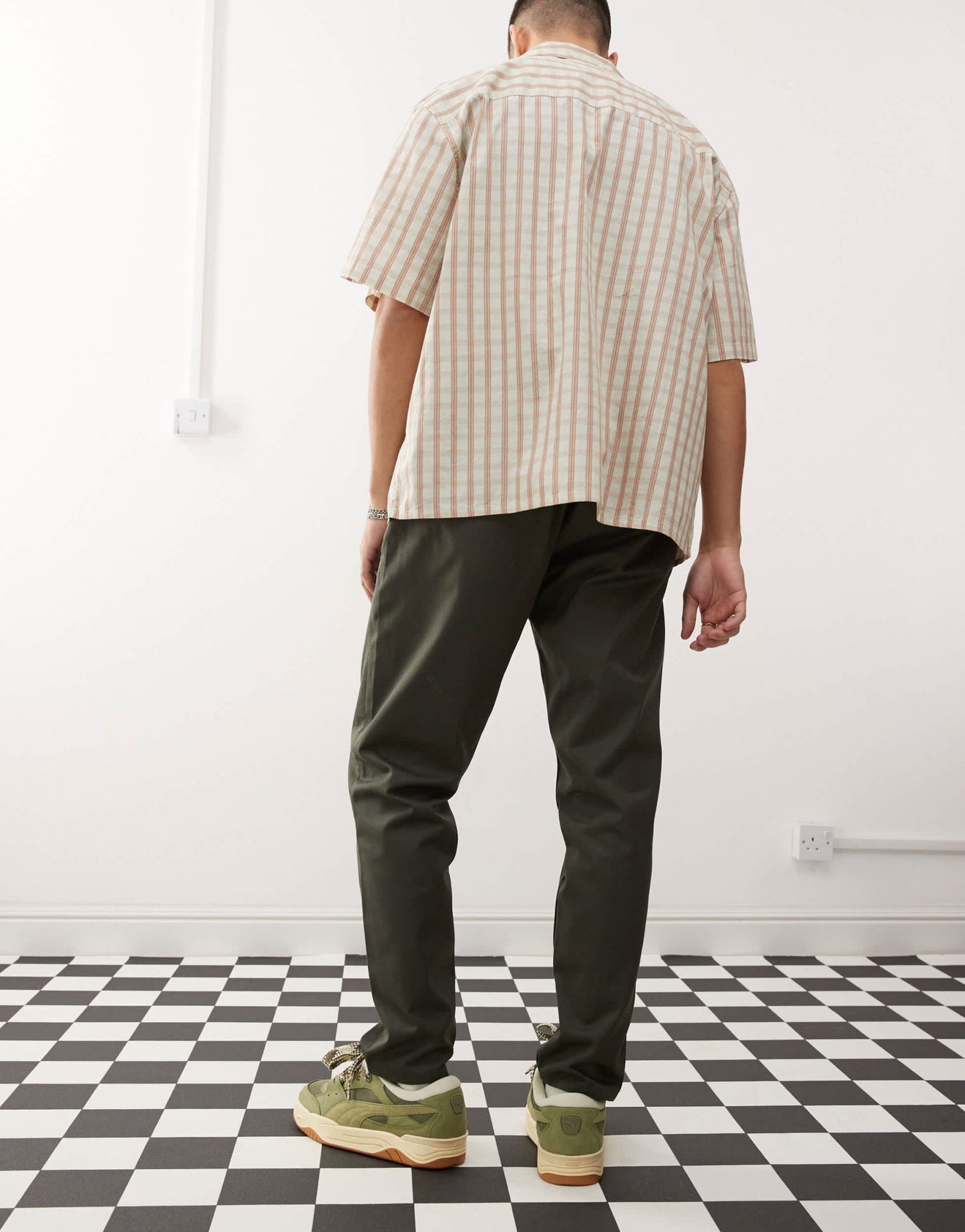 Dr Denim Rush tailored tapered leg chino pant with elastic waistband and drawstring in forest green - ASOS Sample Sale