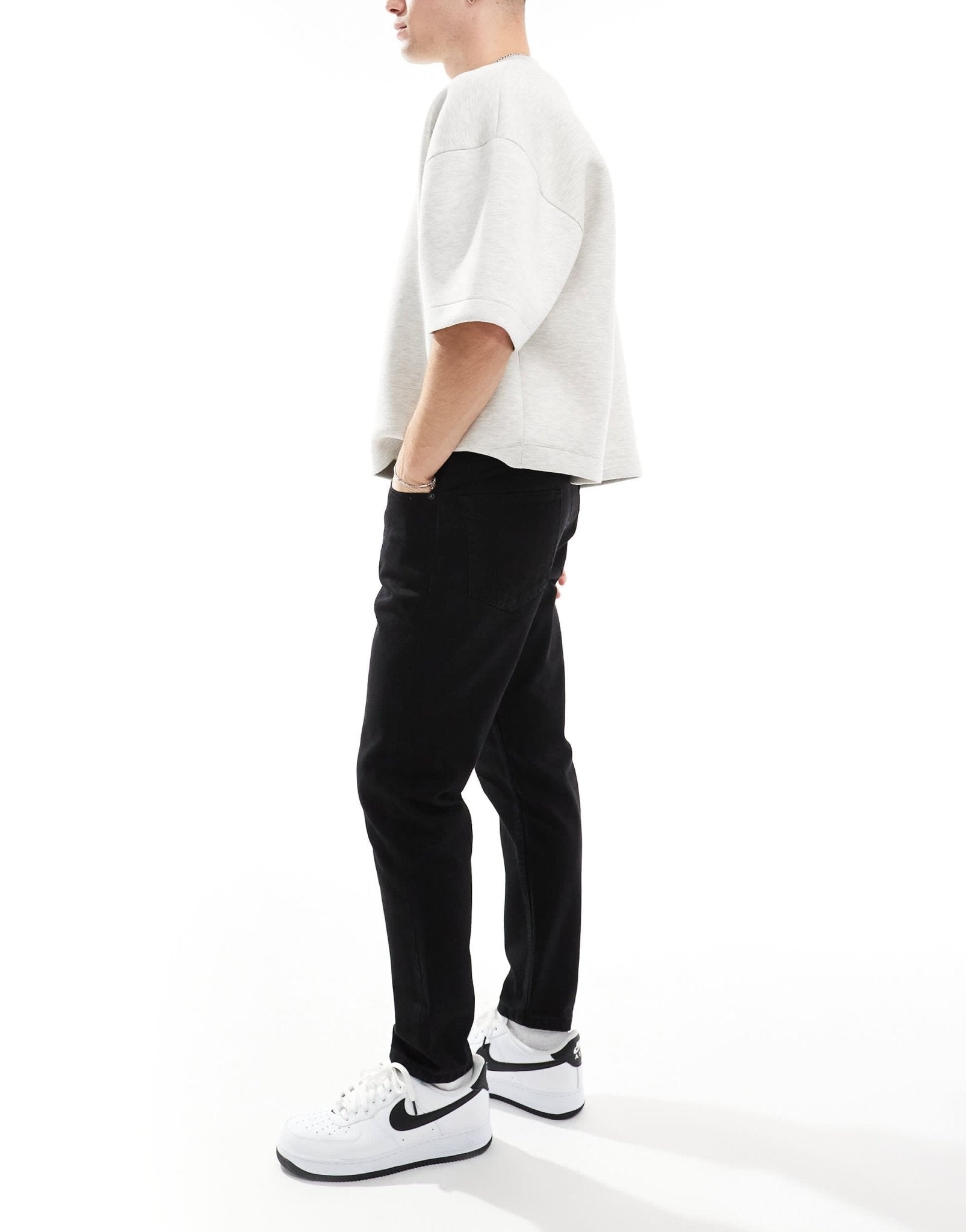 DTT rigid cropped tapered fit jeans in black - ASOS Sample Sale