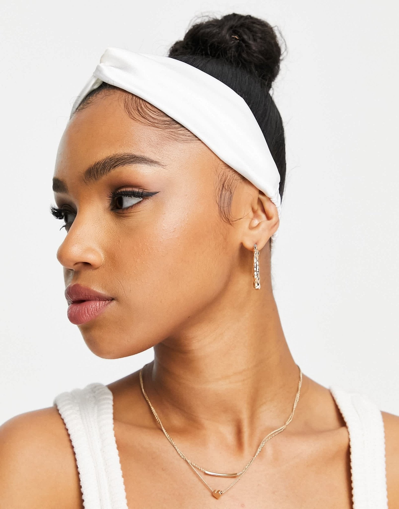 Easilocks Classic Satin Hair Band in White - ASOS Sample Sale