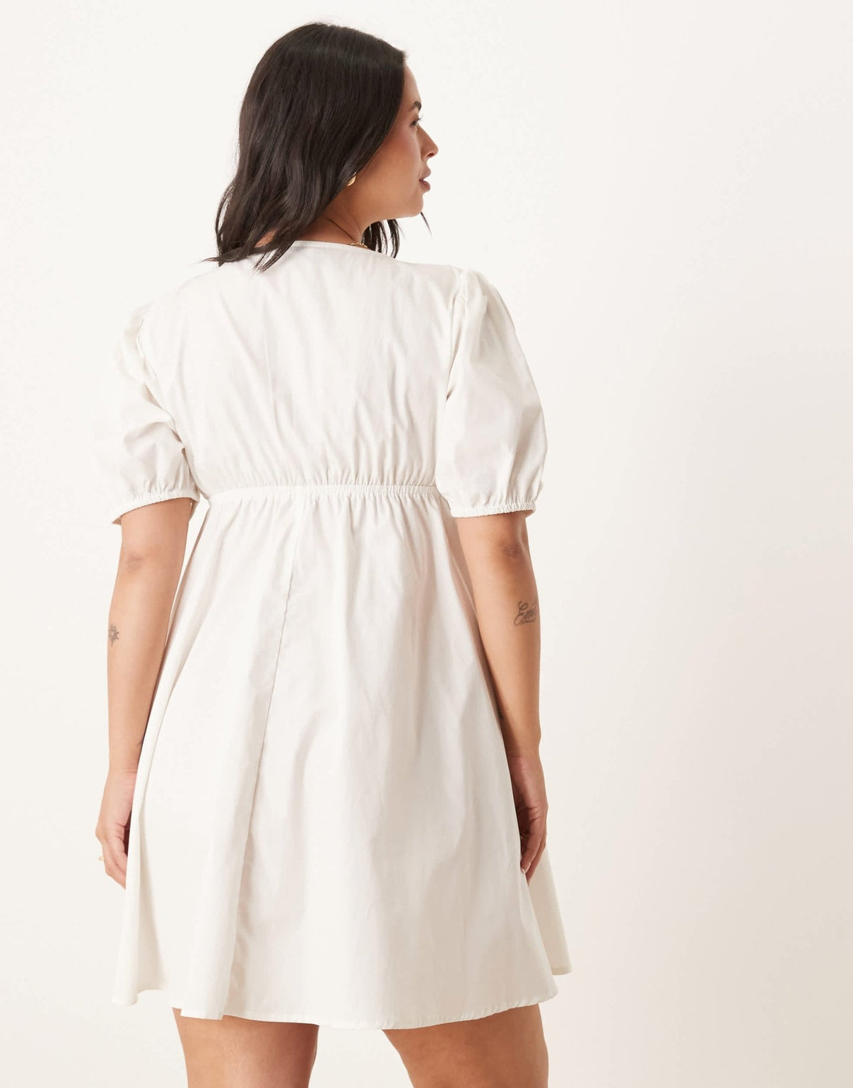 Esmee Curve Exclusive puff sleeve tie front mini beach dress in white - ASOS Sample Sale