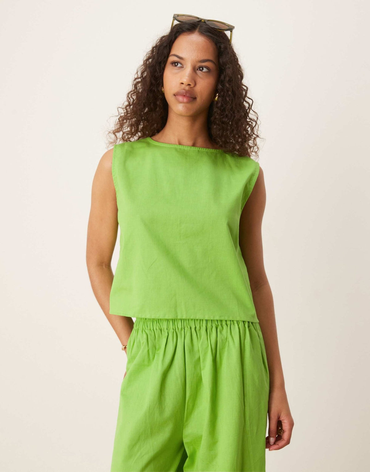 Esmee Exclusive linen look beach crop top in green - ASOS Sample Sale