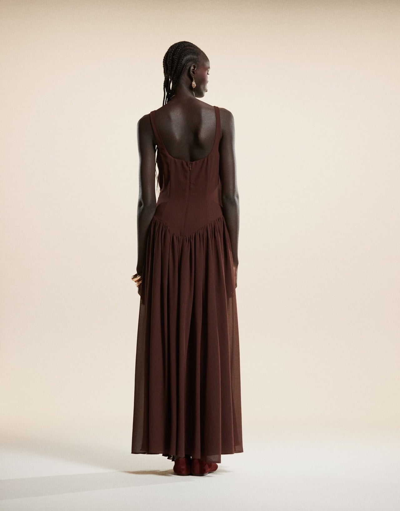 Ever New drop hem pleated midaxi dress in chocolate brown - ASOS Sample Sale