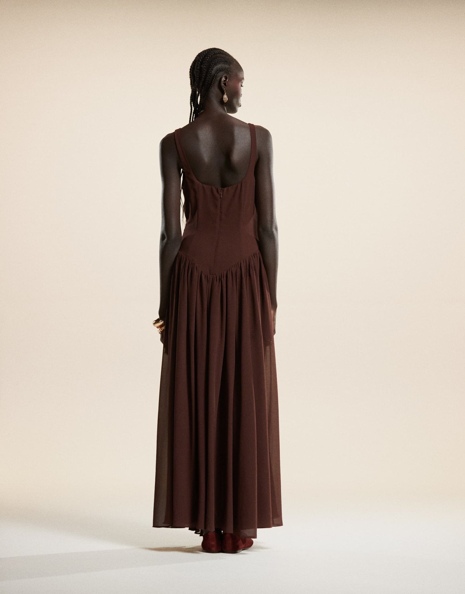 Ever New drop hem pleated midaxi dress in chocolate brown - ASOS Sample Sale