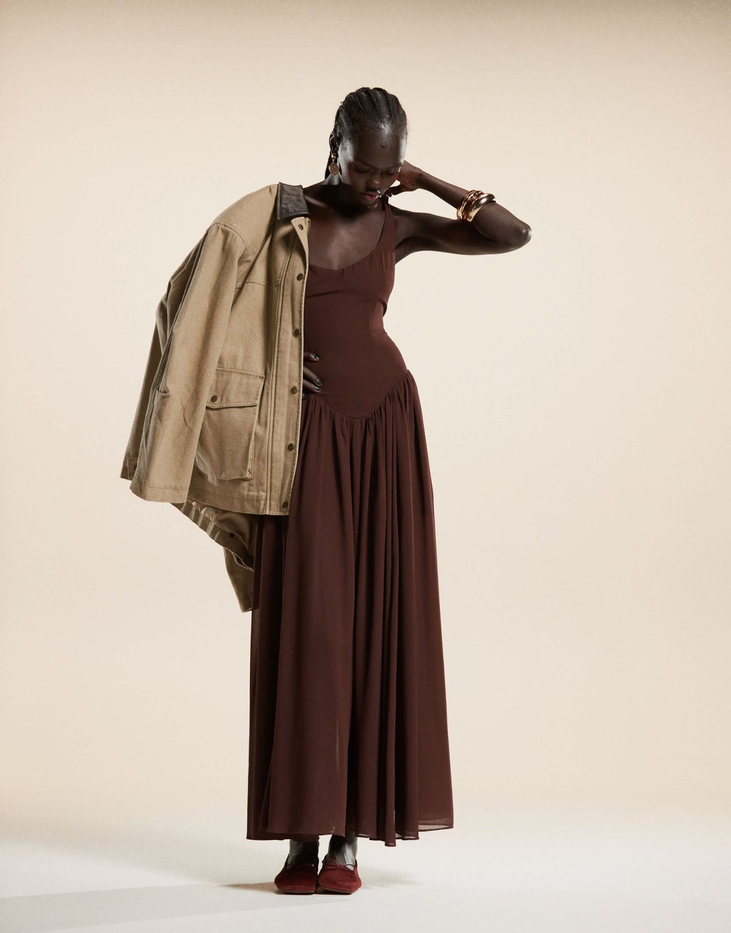 Ever New drop hem pleated midaxi dress in chocolate brown - ASOS Sample Sale