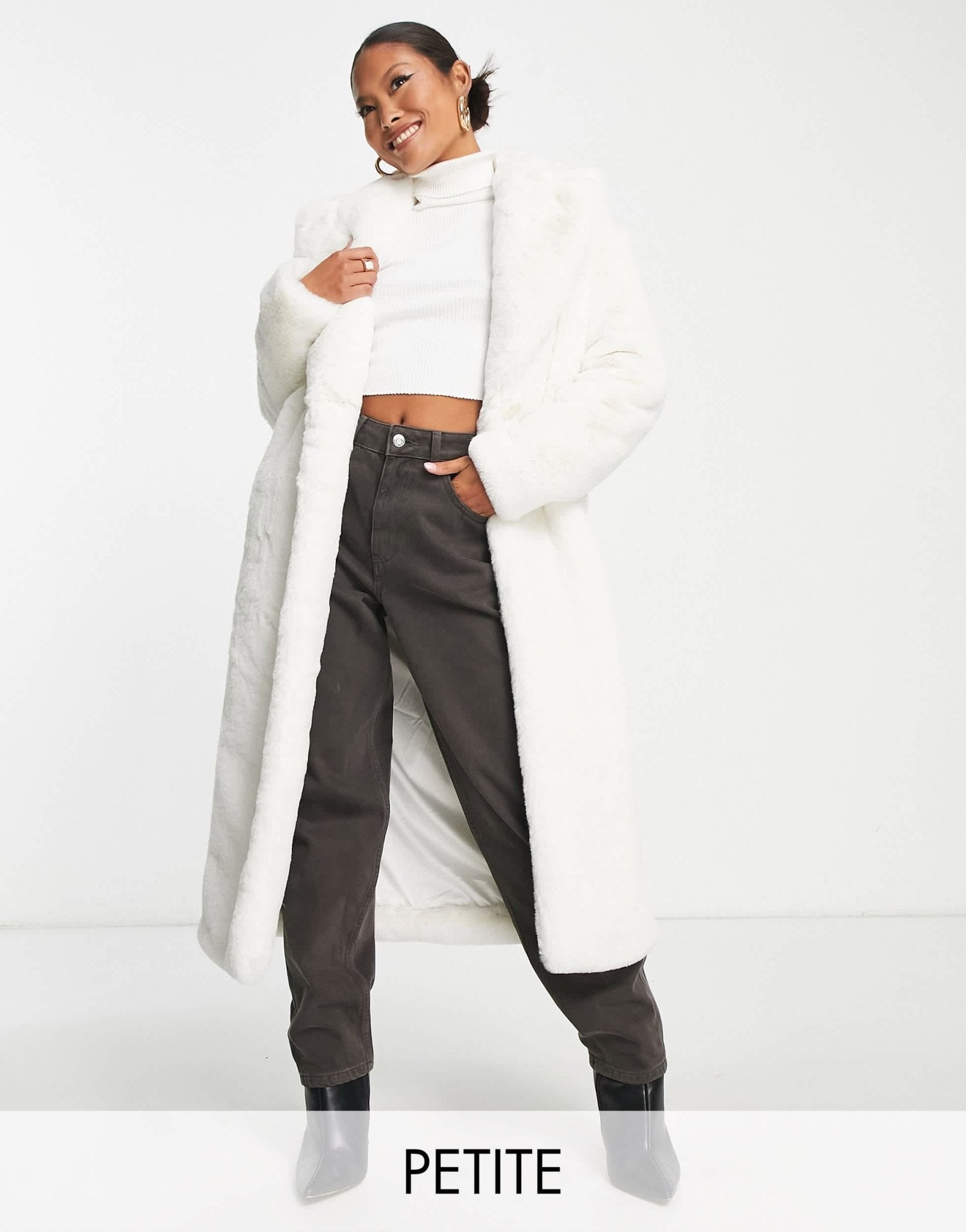 Ever New Petite faux fur maxi coat in winter white - ASOS Sample Sale