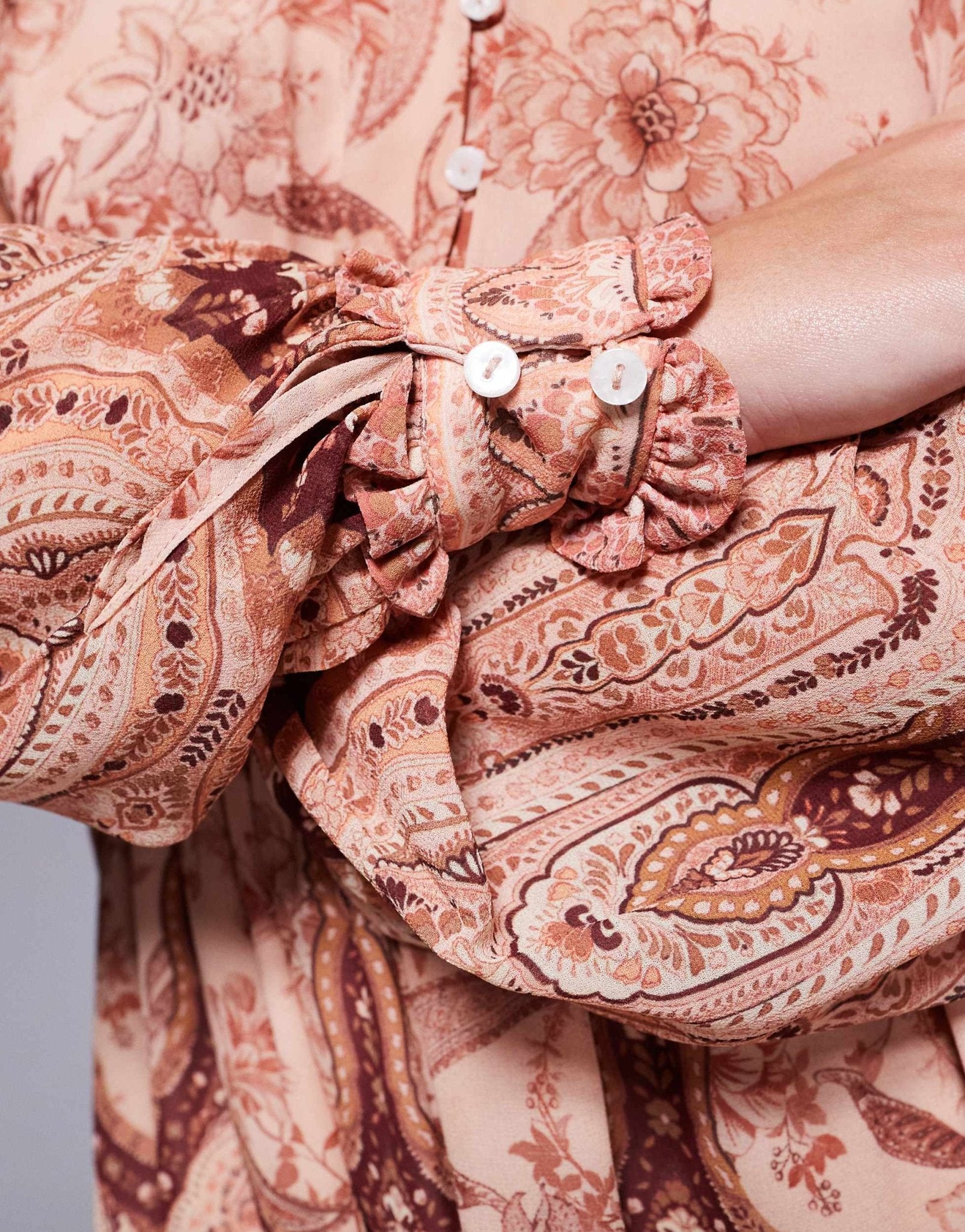 Ever New Petite tiered mini dress in mixed floral - ASOS Sample Sale