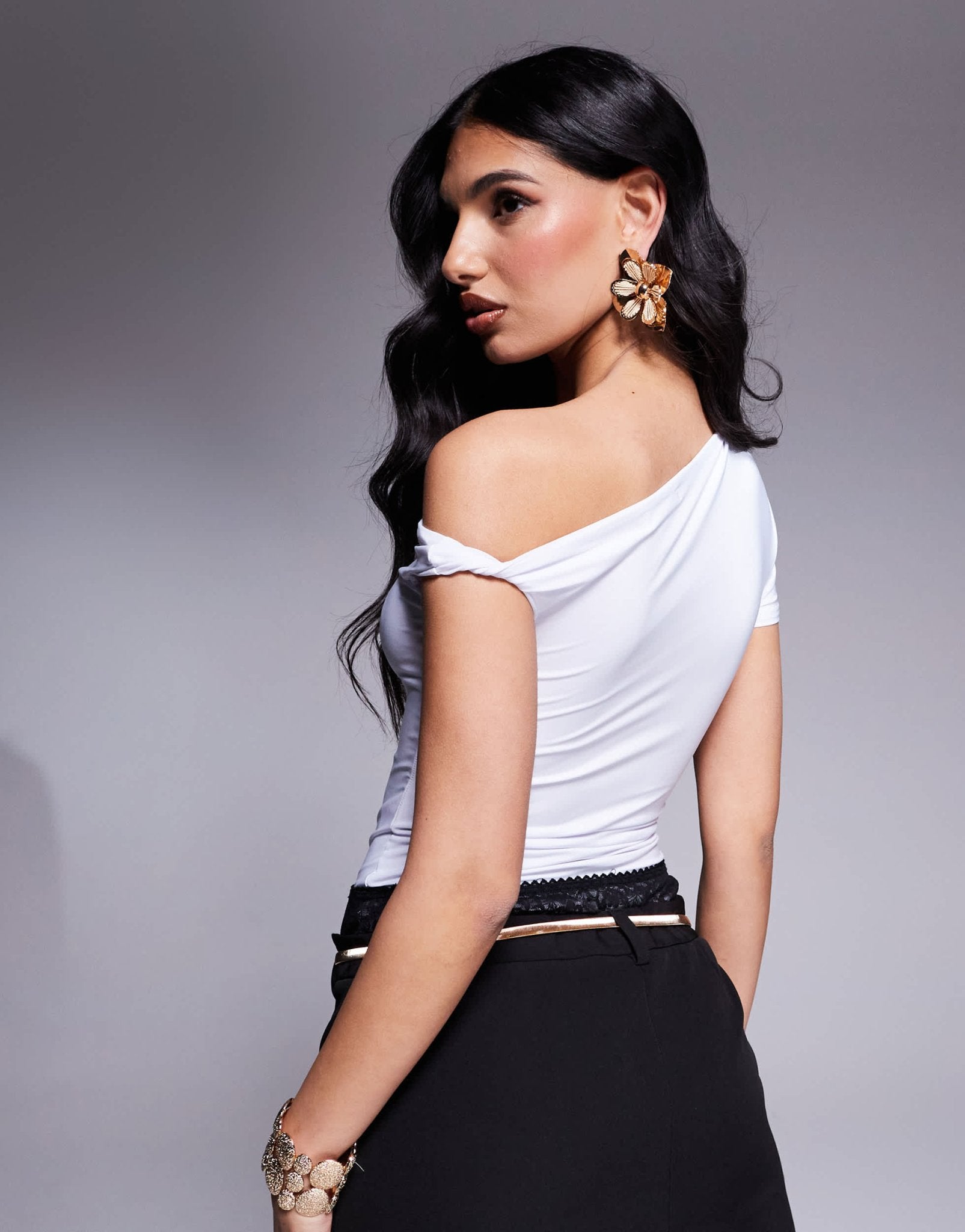 Fashionkilla double sculpted slinky asymmetric twist detail body in white - ASOS Sample Sale