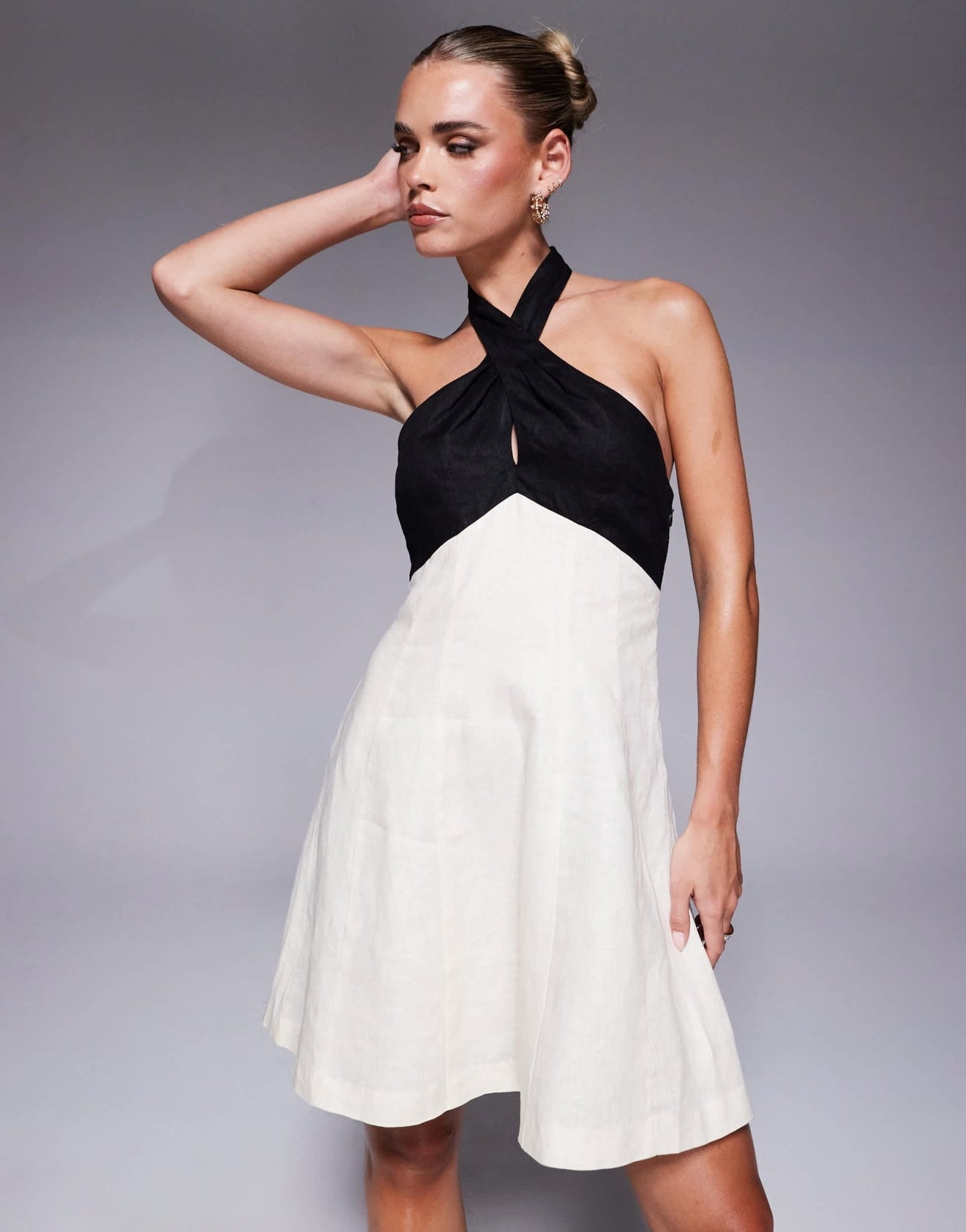 Forever New Petite contrast halter neck mini dress in monochrome - ASOS Sample Sale