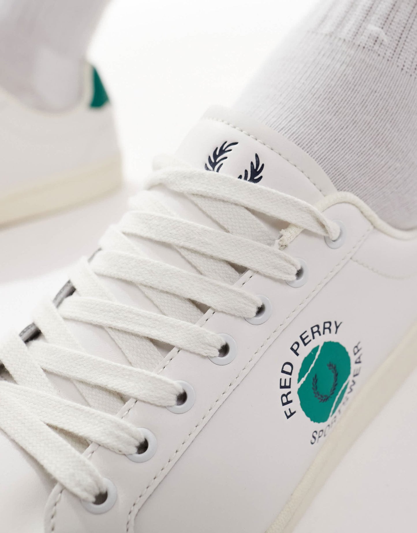 Fred Perry B721 leather trainer in white/green - ASOS Sample Sale
