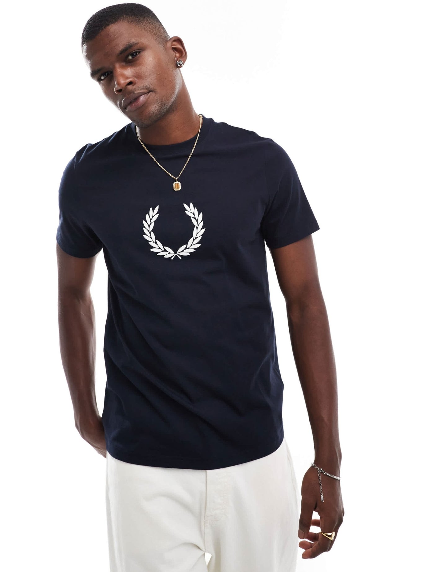Fred Perry flocked laurel wreath graphic t-shirt in navy - ASOS Sample Sale