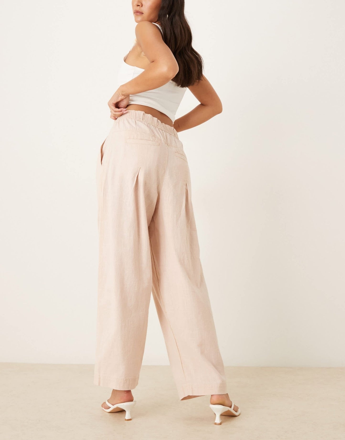 Free People lotta love linen pull on trousres in sand - ASOS Sample Sale