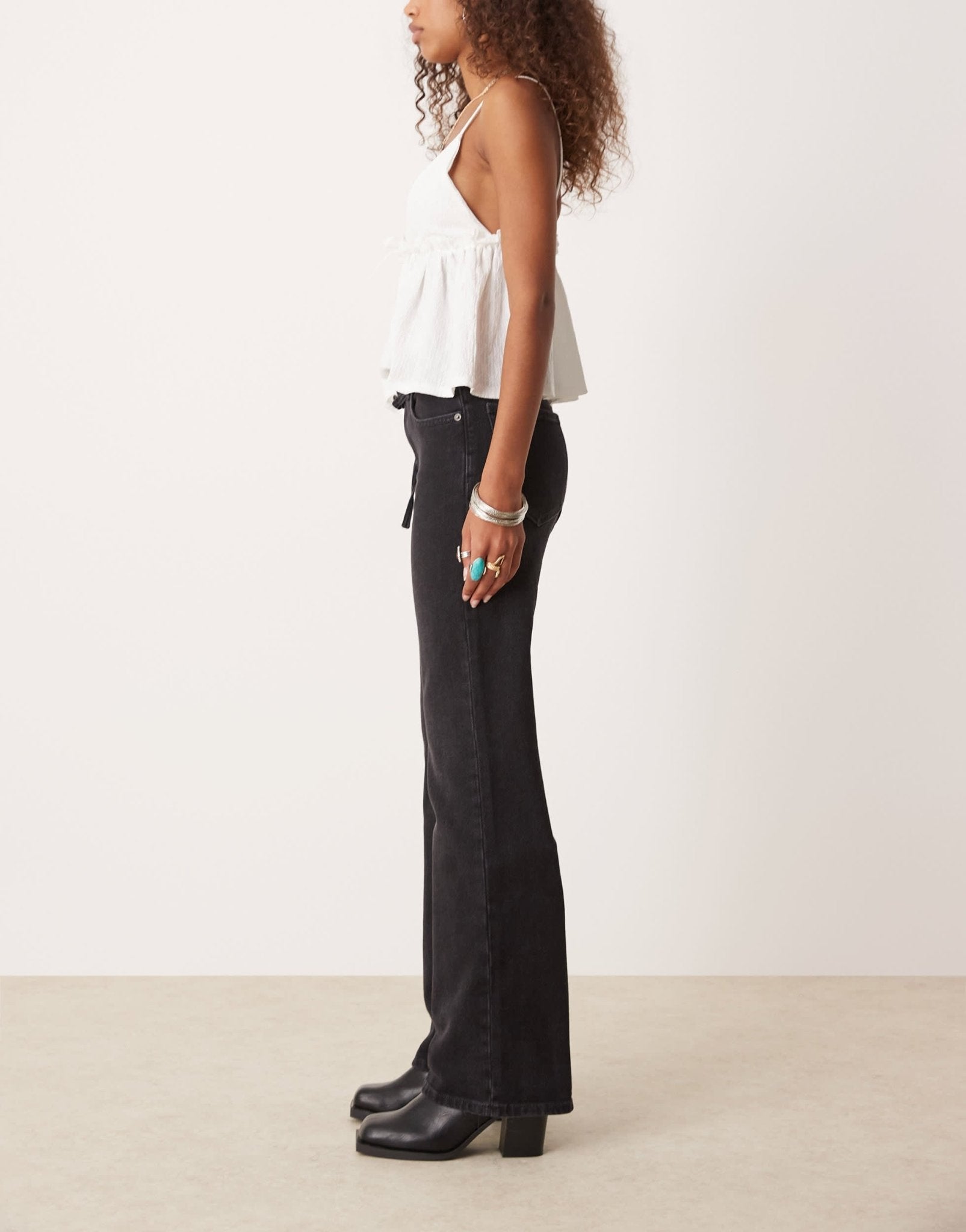 Free People sabine relaxed straight leg belted jeans in washed black - ASOS Sample Sale