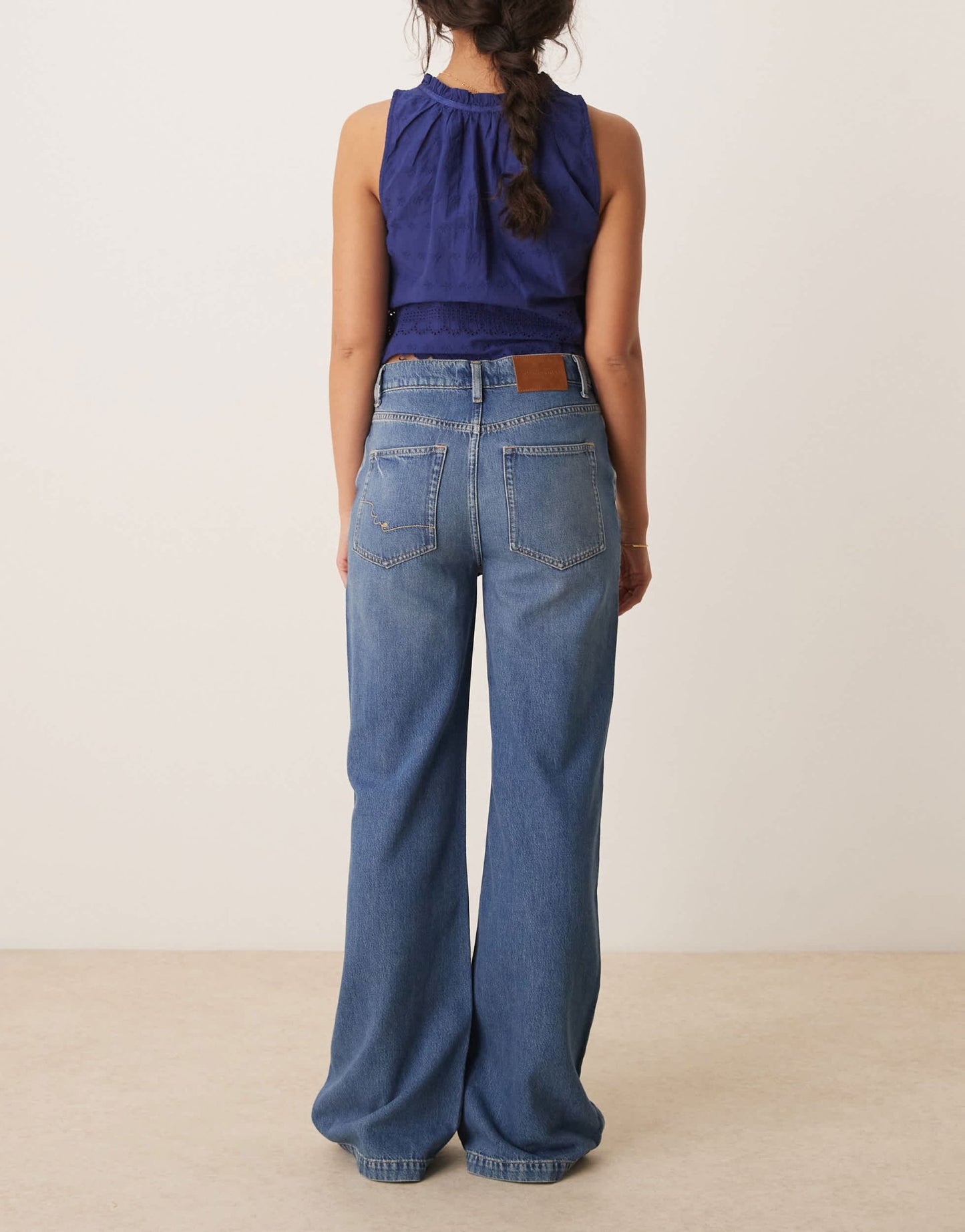 Free People stride straight leg wide jeans in mid wash blue - ASOS Sample Sale