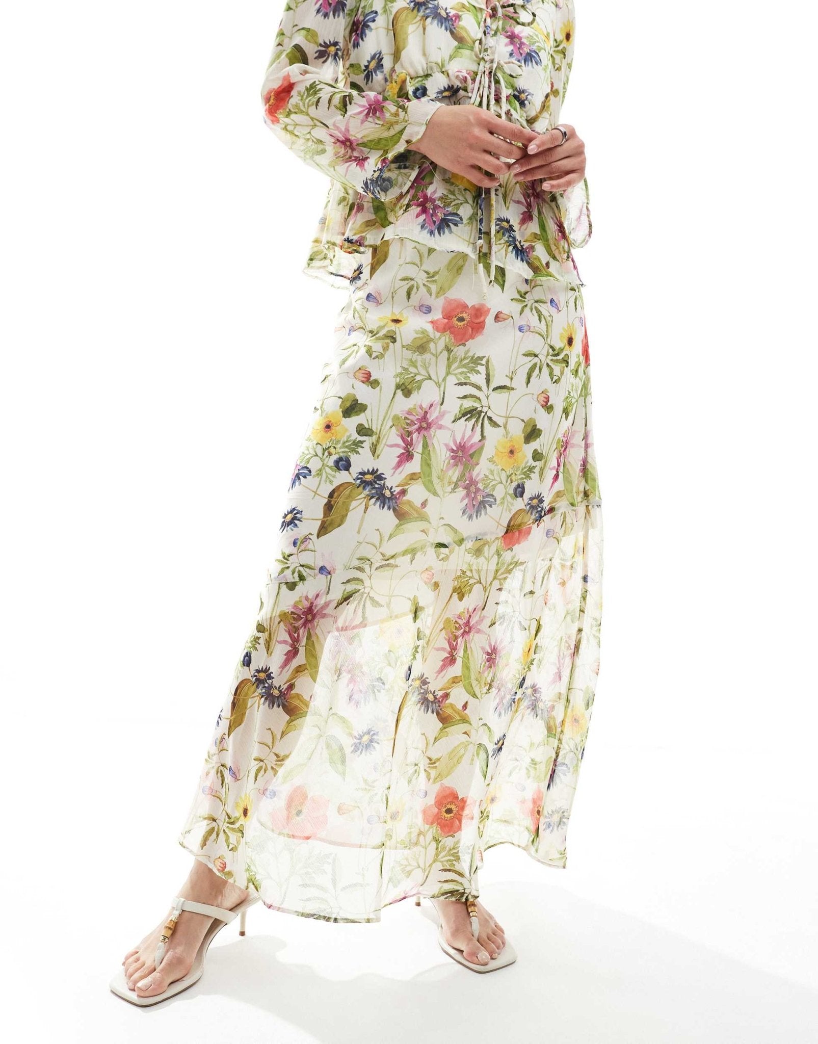 French Connection Hallie maxi skirt co-ord in white floral print - ASOS Sample Sale