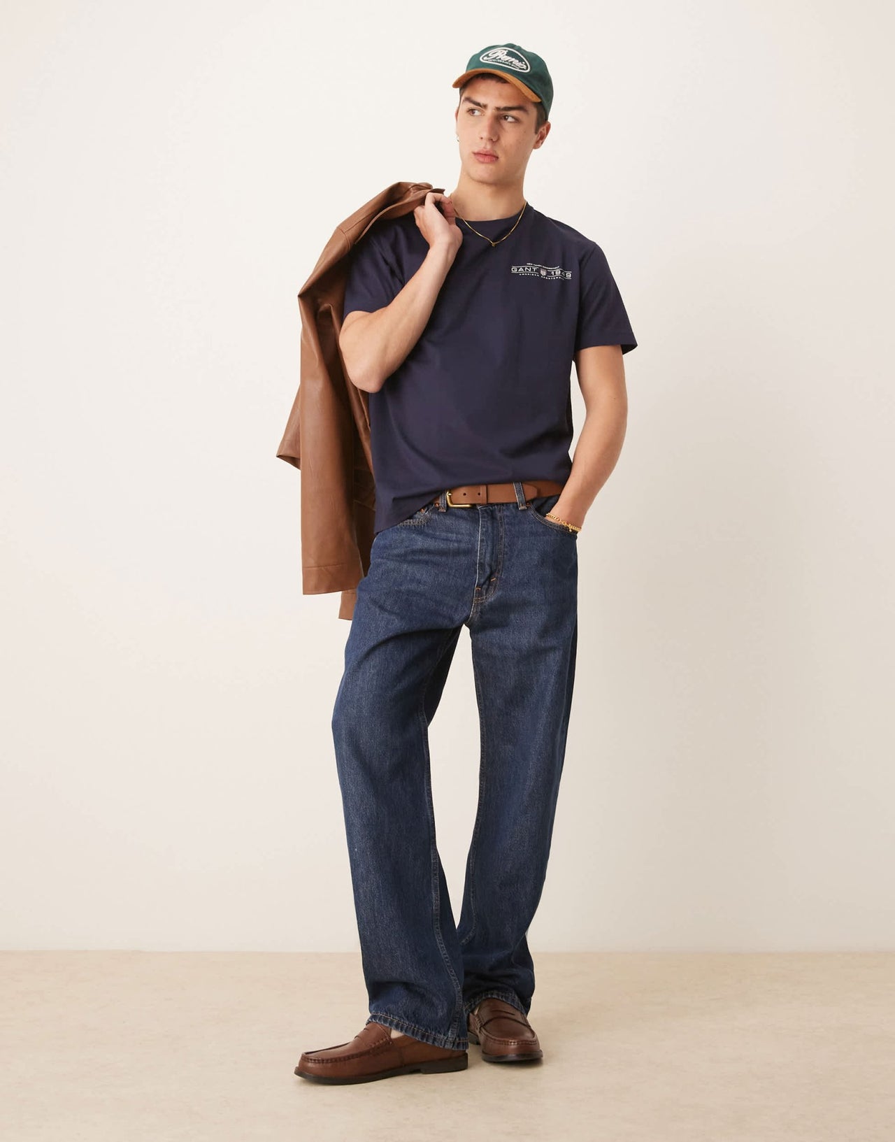 GANT 1949 shield chest logo t-shirt in navy - ASOS Sample Sale