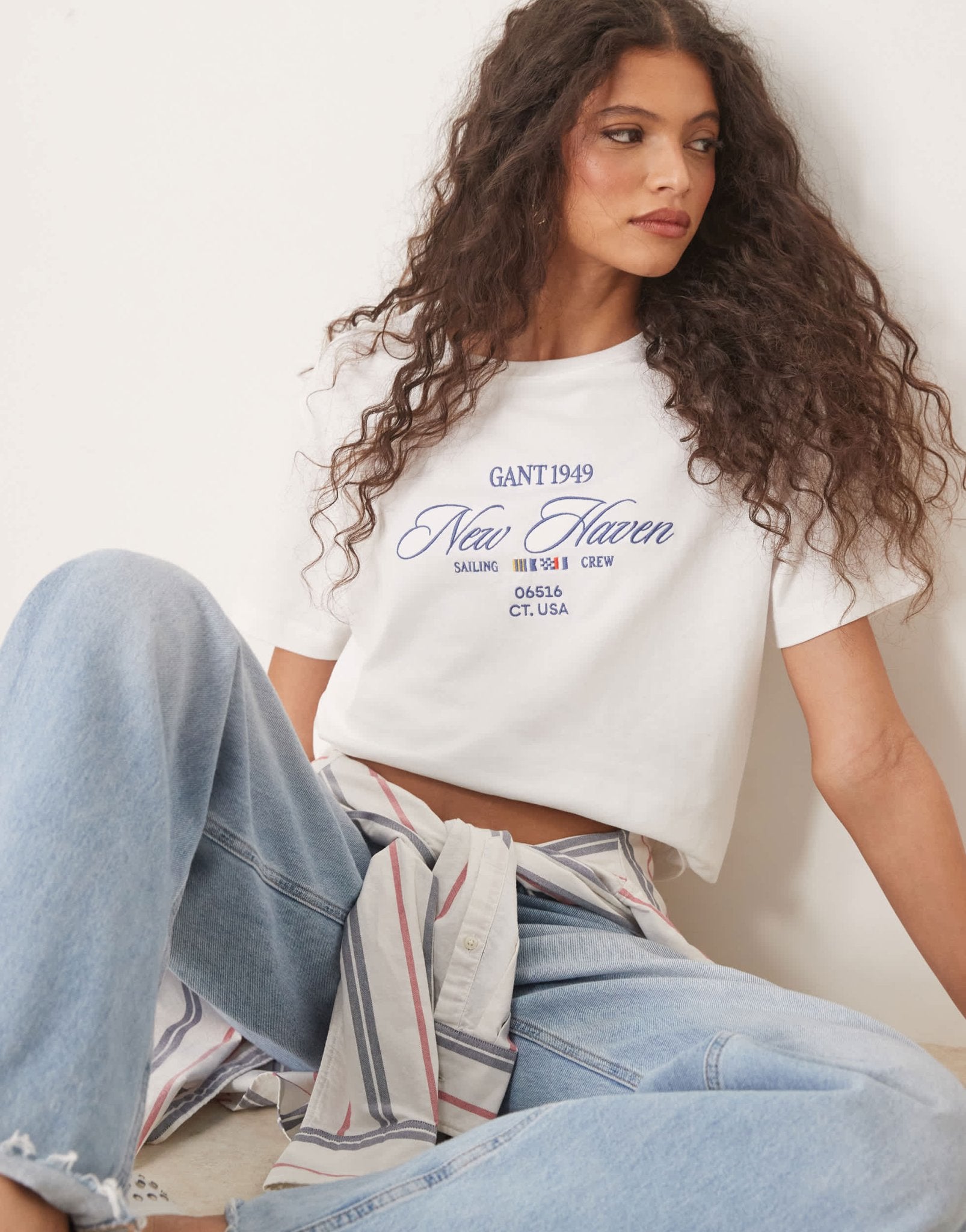 GANT embroided 1949 logo t-shirt in white - ASOS Sample Sale
