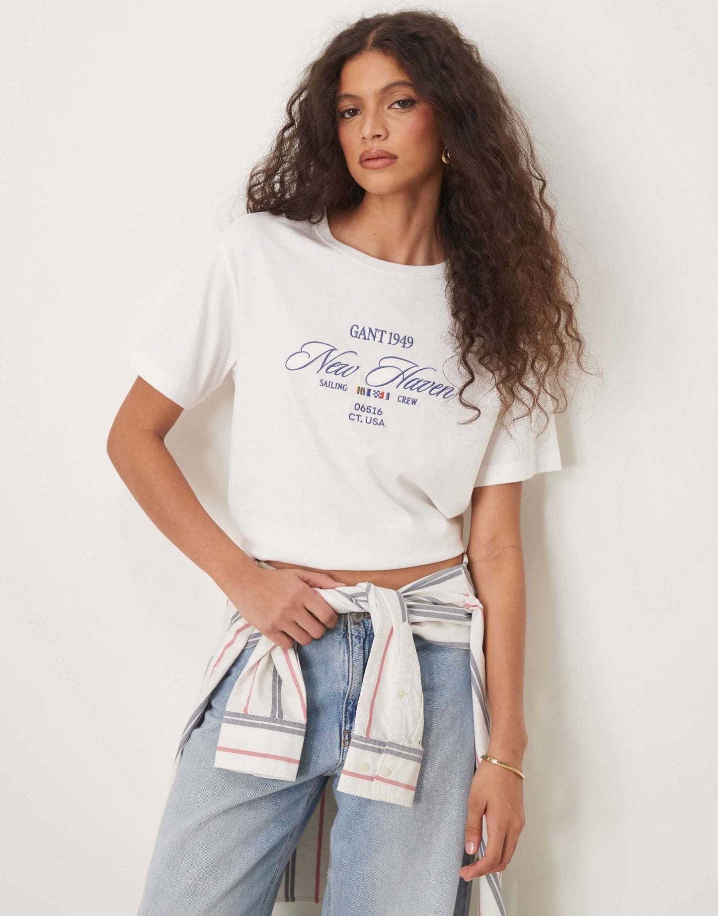 GANT embroided 1949 logo t-shirt in white - ASOS Sample Sale