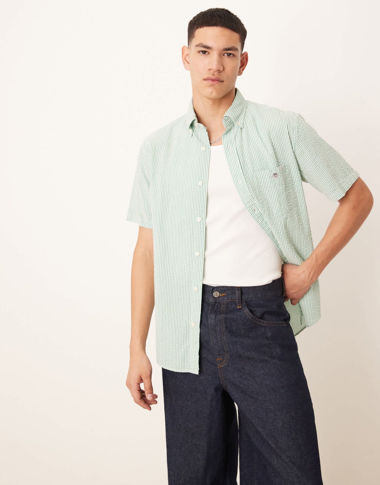 GANT sheild logo short sleeve seersucker stripe shirt in mid green - ASOS Sample Sale