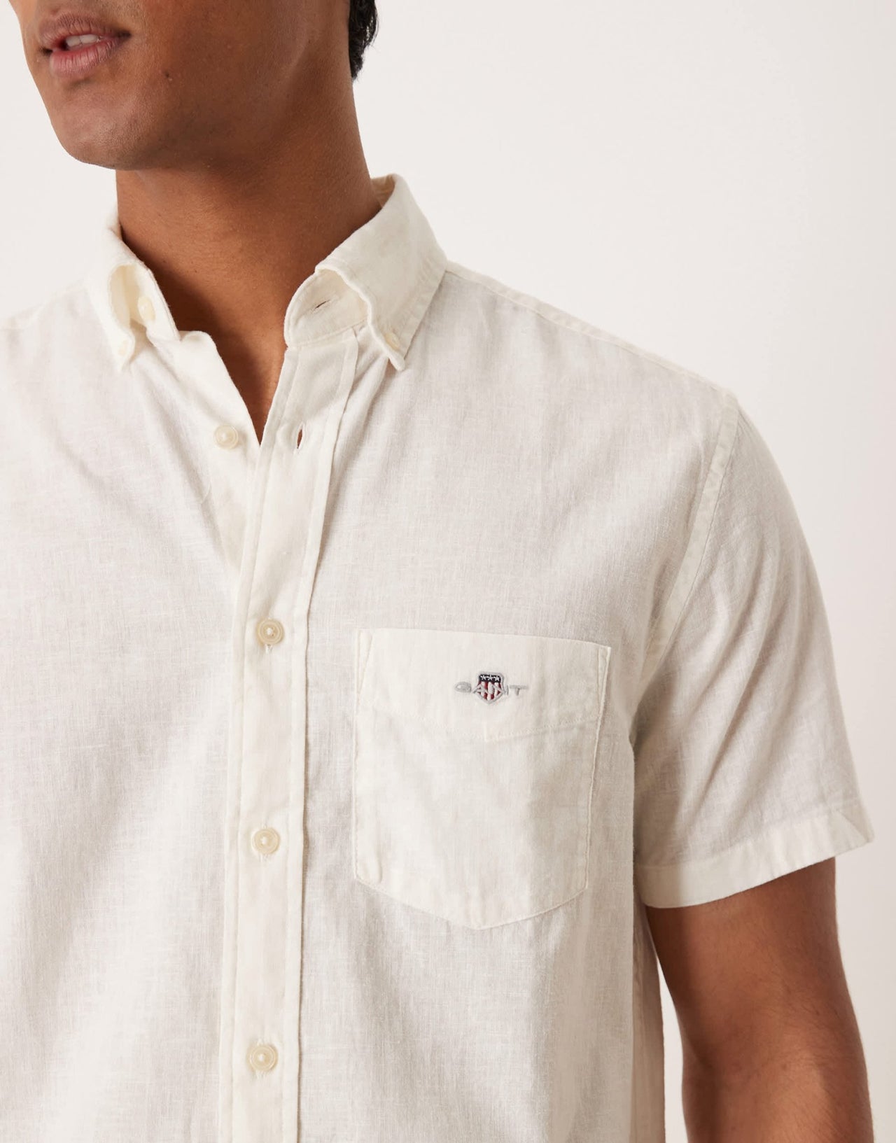 GANT shield logo short sleeve linen cotton shirt in white - ASOS Sample Sale
