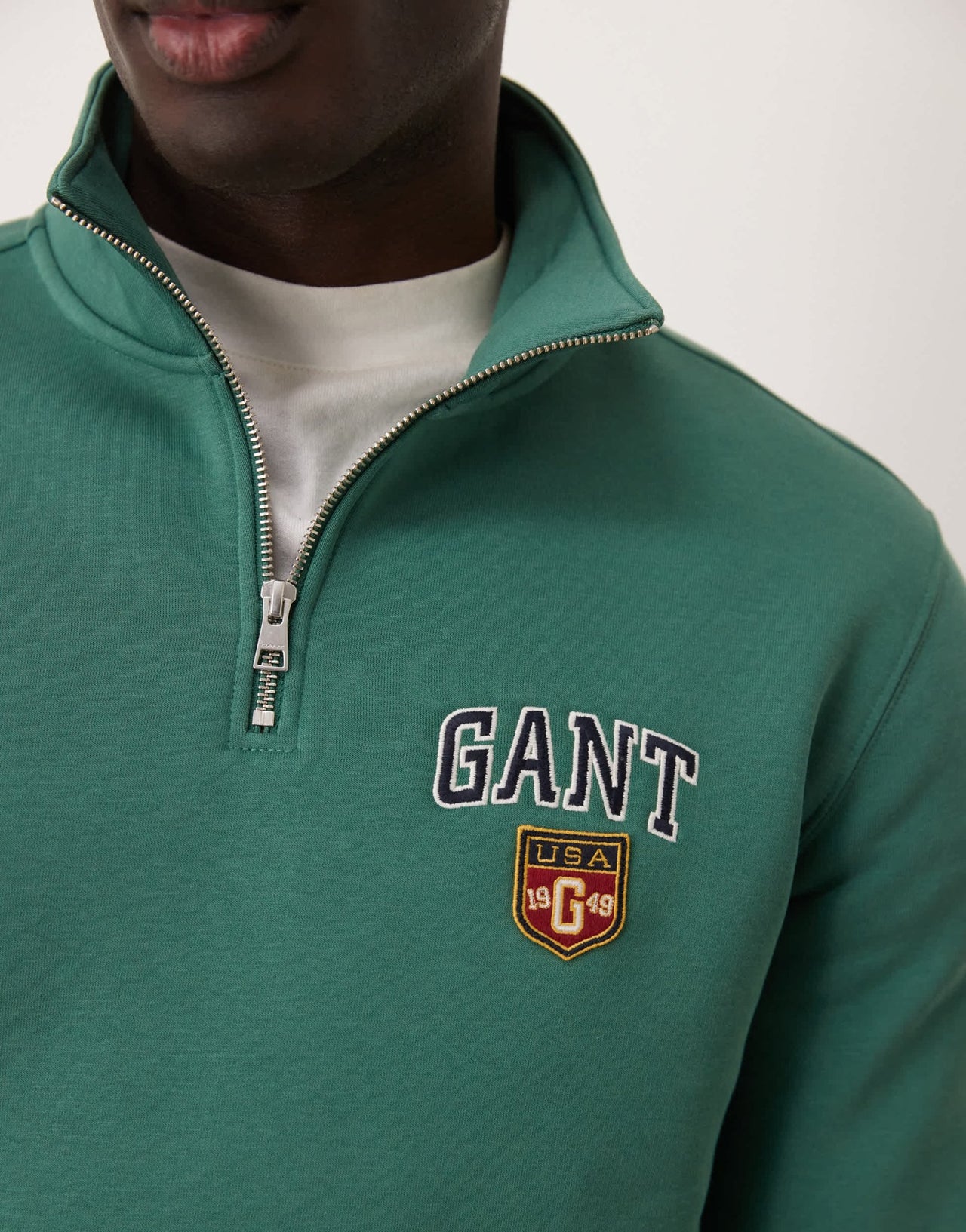 GANT varsity logo half zip sweatshirt in green - ASOS Sample Sale