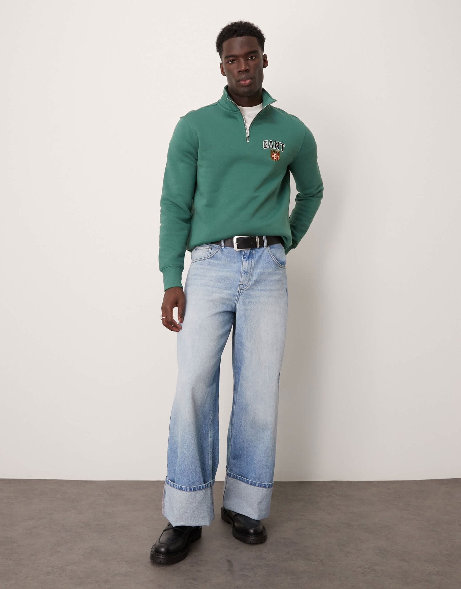 GANT varsity logo half zip sweatshirt in green - ASOS Sample Sale