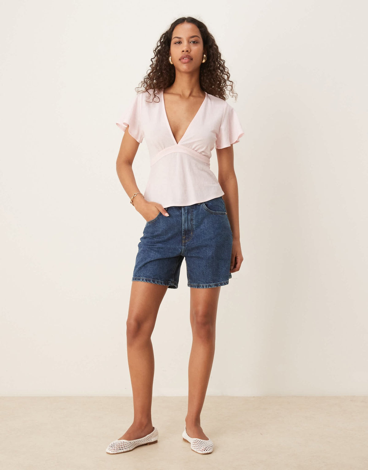 Gina Tricot denim shorts in midwash blue - ASOS Sample Sale