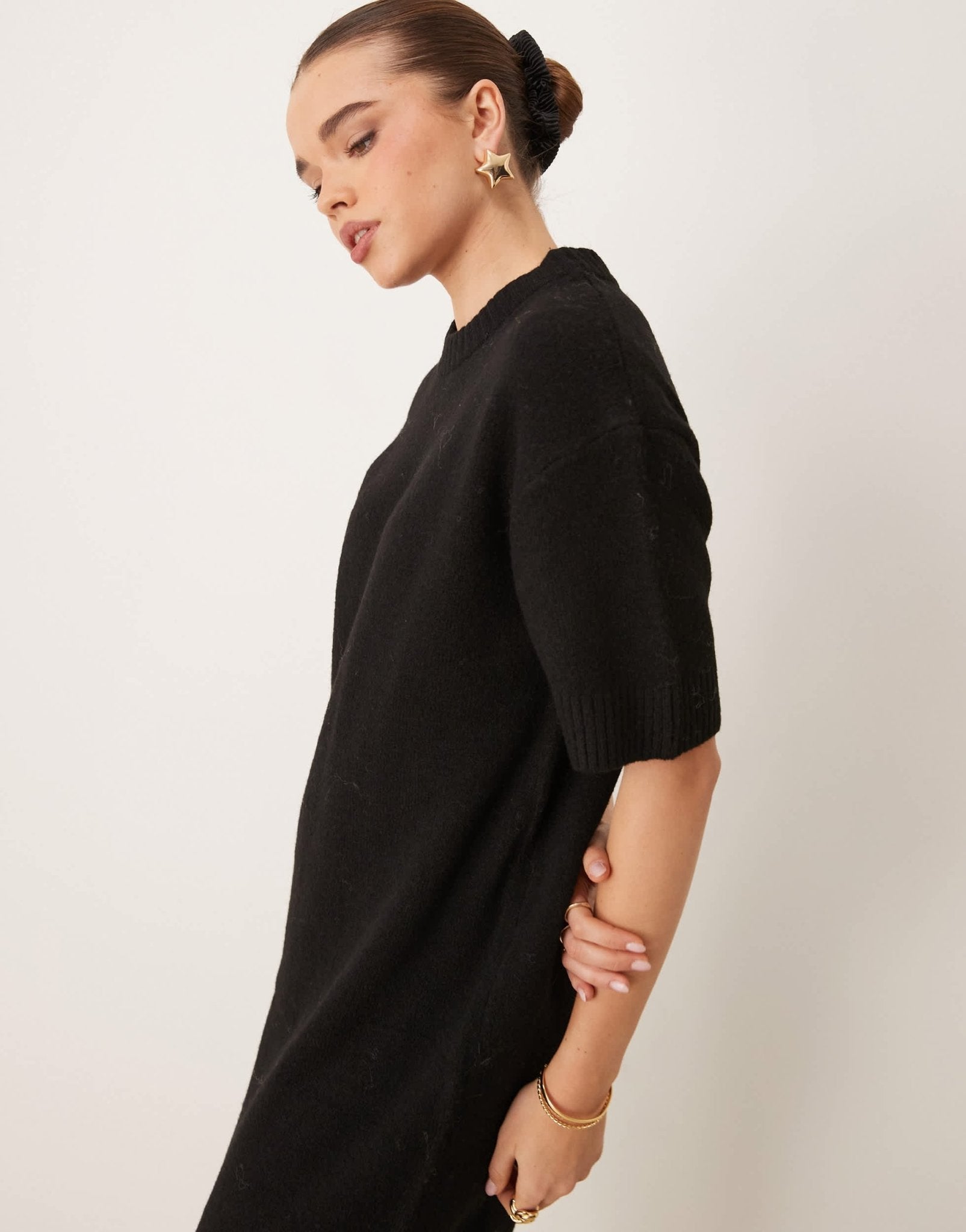 Gina Tricot knitted midaxi t-shirt dress in black - ASOS Sample Sale