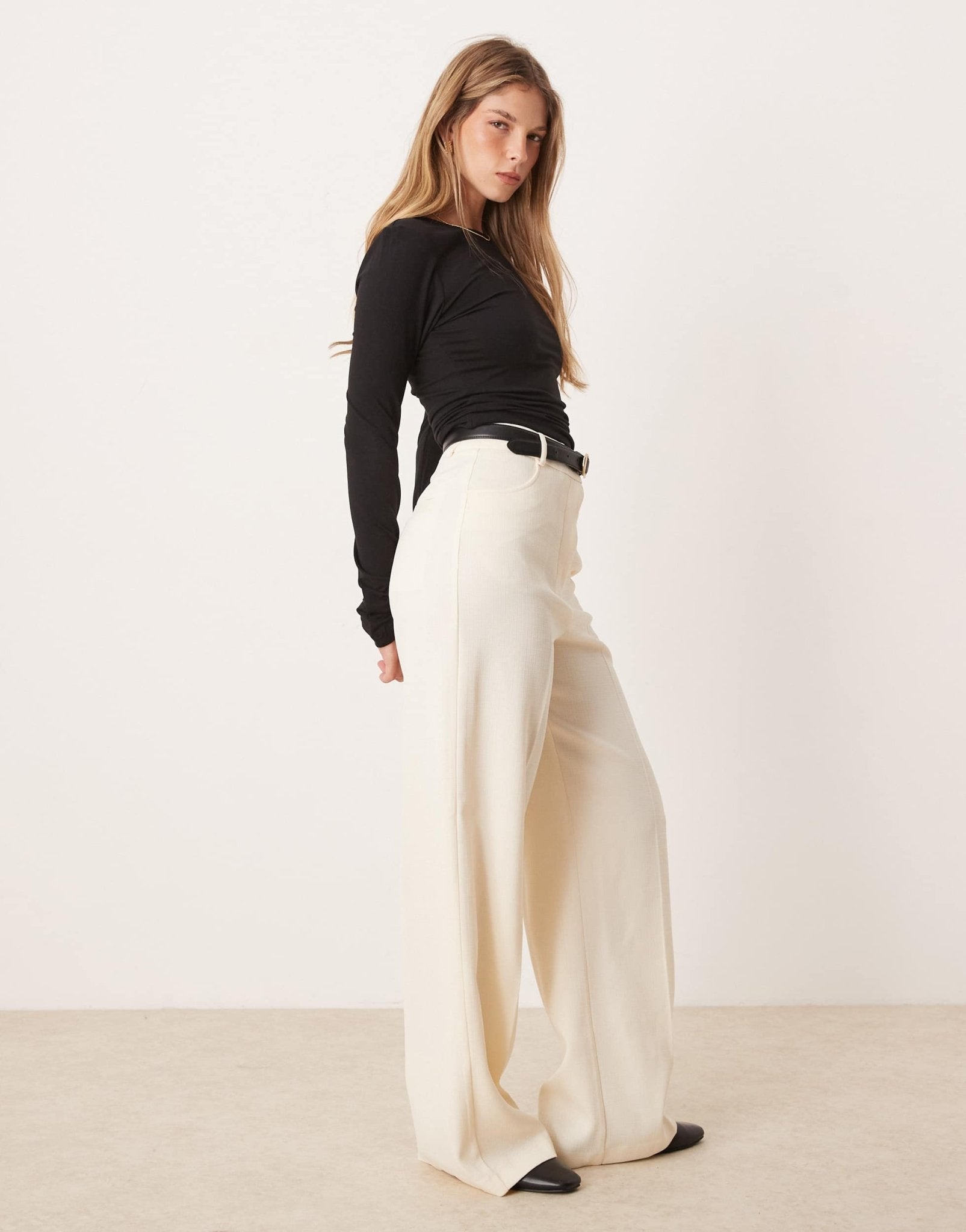 Gina Tricot Soft Touch round neck jersey long sleeve top in black - ASOS Sample Sale