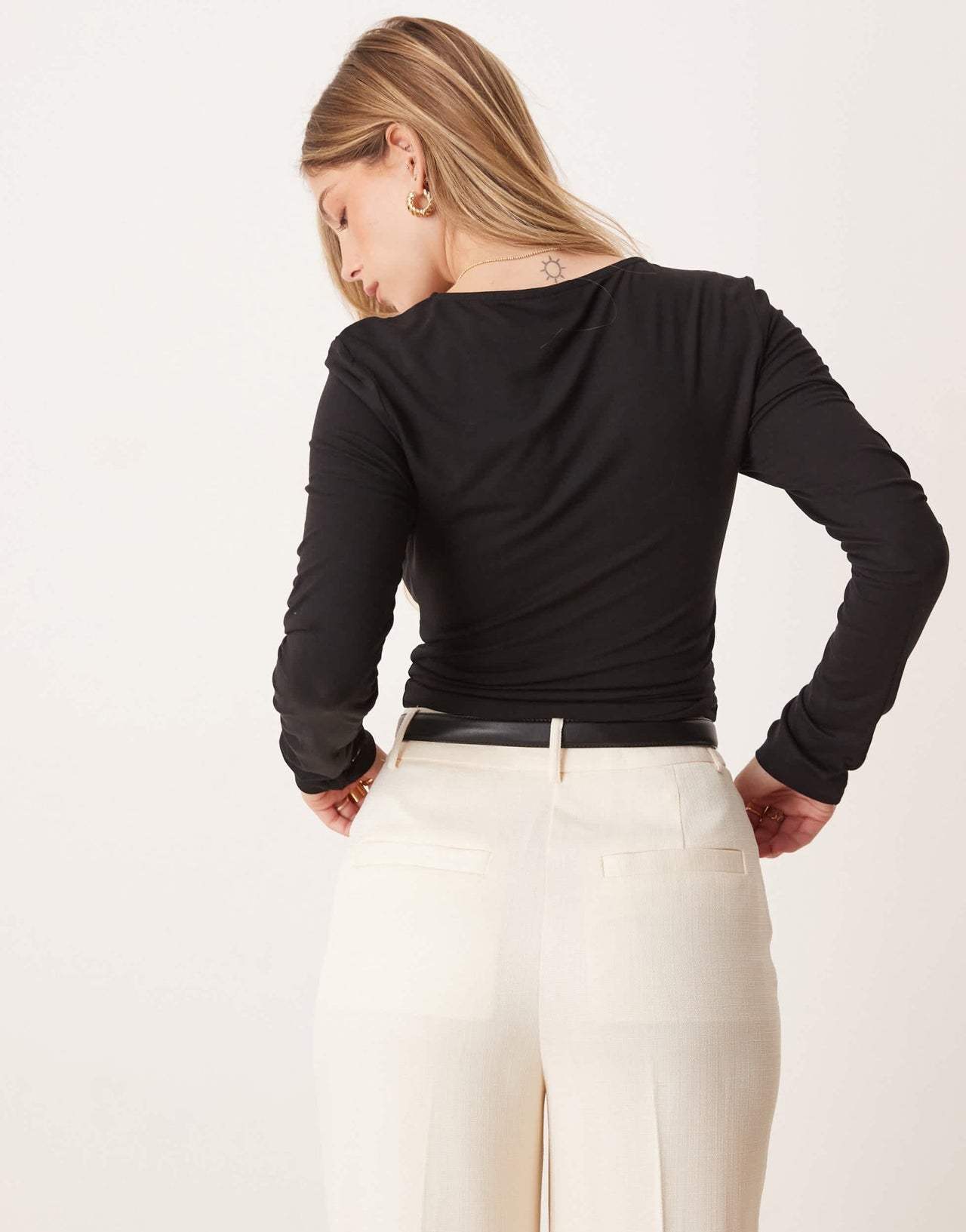 Gina Tricot Soft Touch round neck jersey long sleeve top in black - ASOS Sample Sale