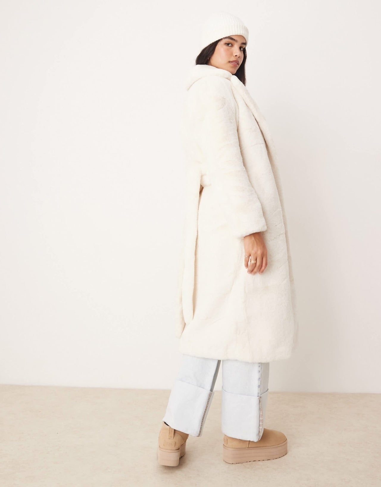 Glamorous cosy faux fur cream dressing gown coat - ASOS Sample Sale