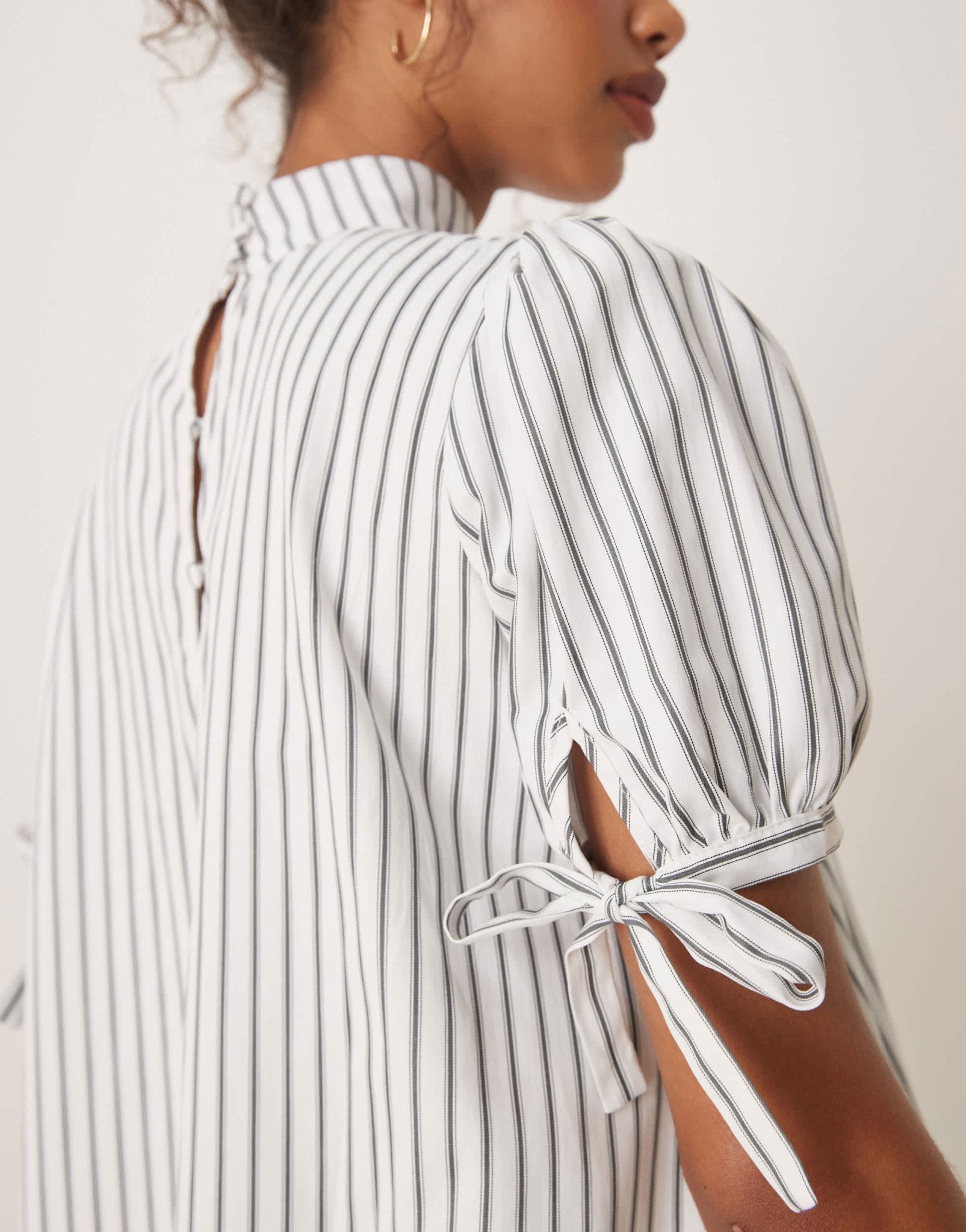 Glamorous high neck mini smock dress in white and black stripe - ASOS Sample Sale