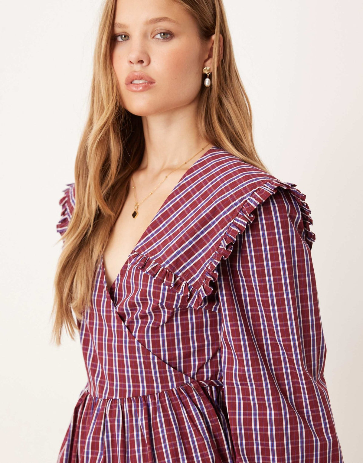 Glamorous long sleeve mii smock dress with dramatic collar in red blue check - ASOS Sample Sale