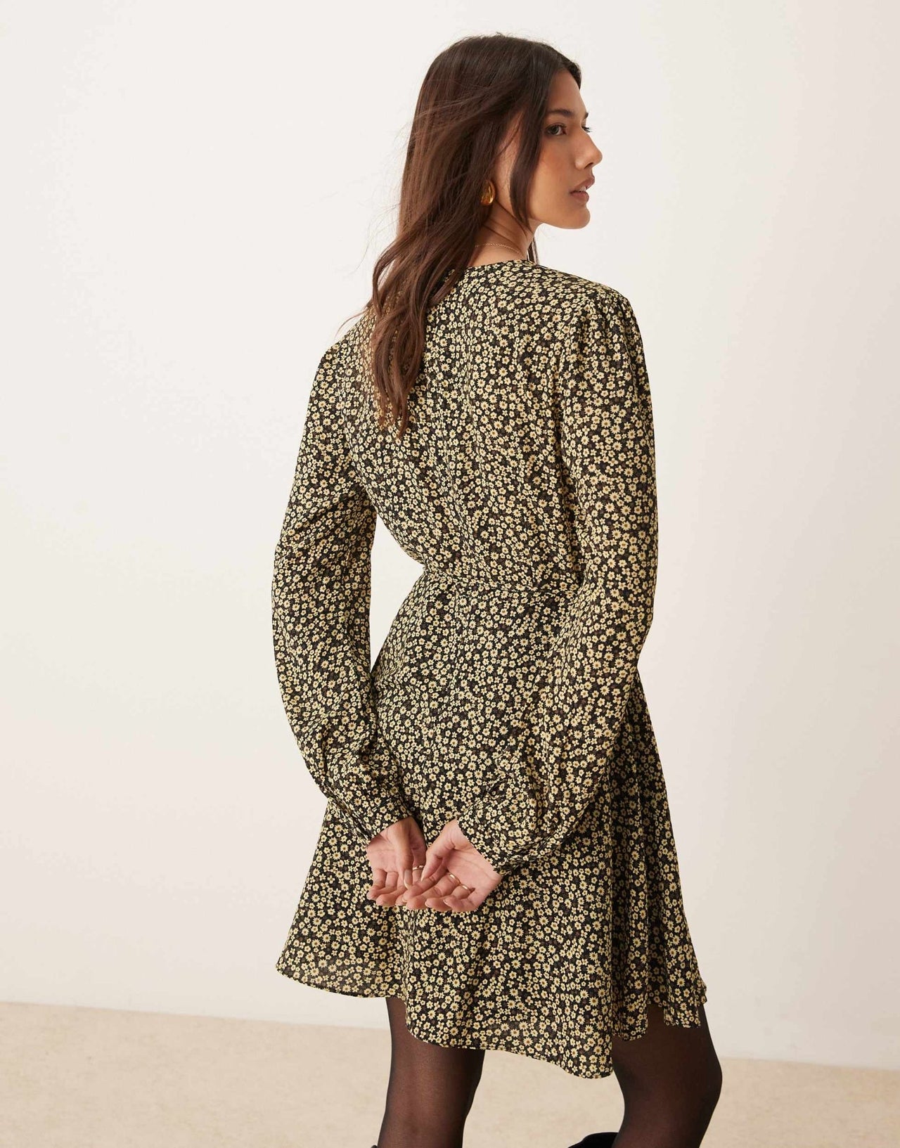 Glamorous long sleeve v neck mini dress in black and yellow ditsy floral - ASOS Sample Sale