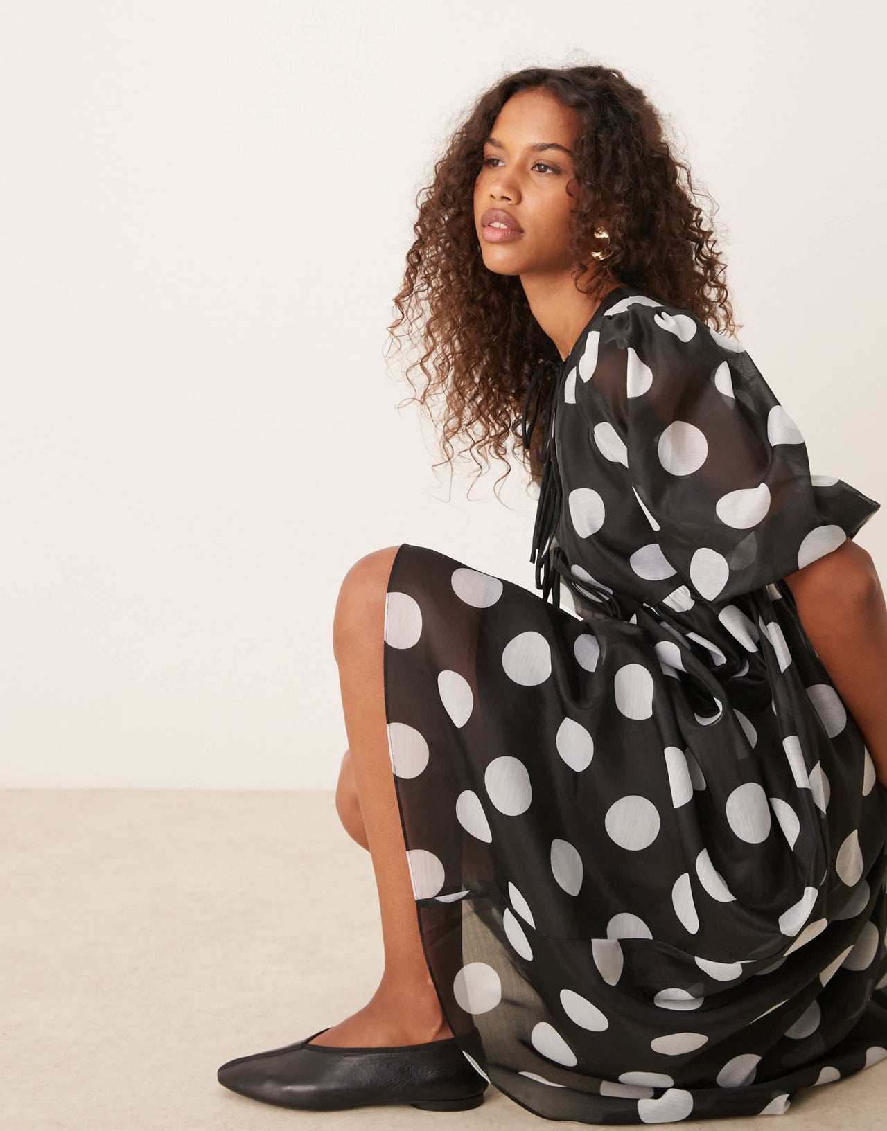 Glamorous smock dress with puff sleeves in black and white polka dot - ASOS Sample Sale