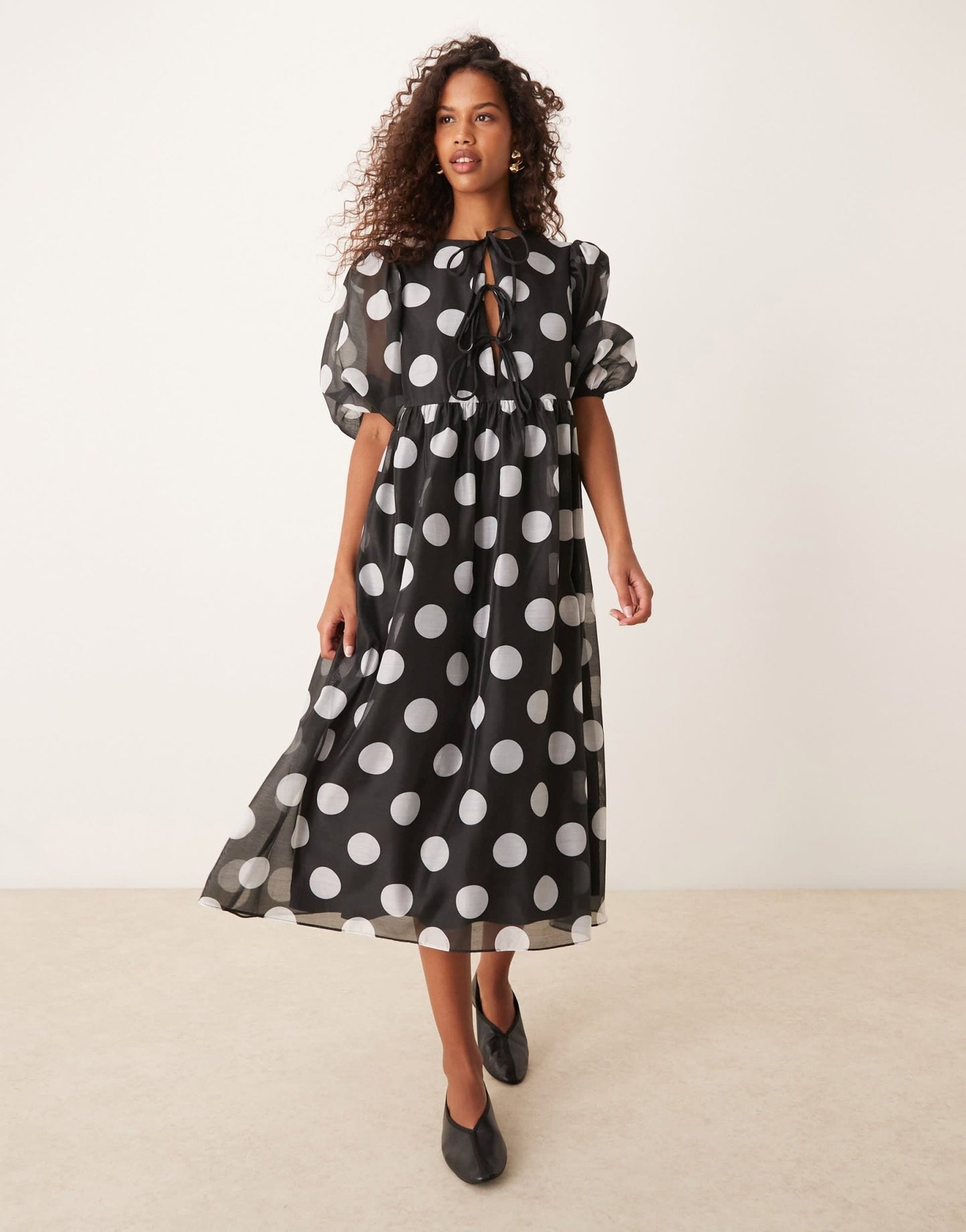 Glamorous smock dress with puff sleeves in black and white polka dot - ASOS Sample Sale