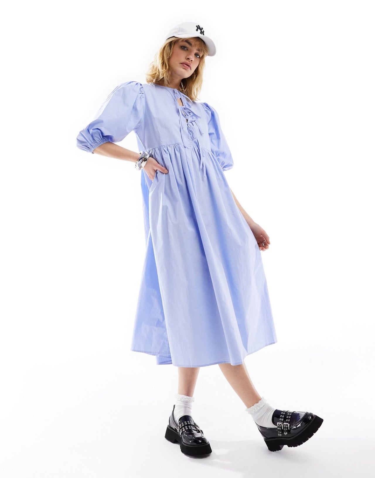 Glamorous tie front midi smock dress in micro blue stripe - ASOS Sample Sale