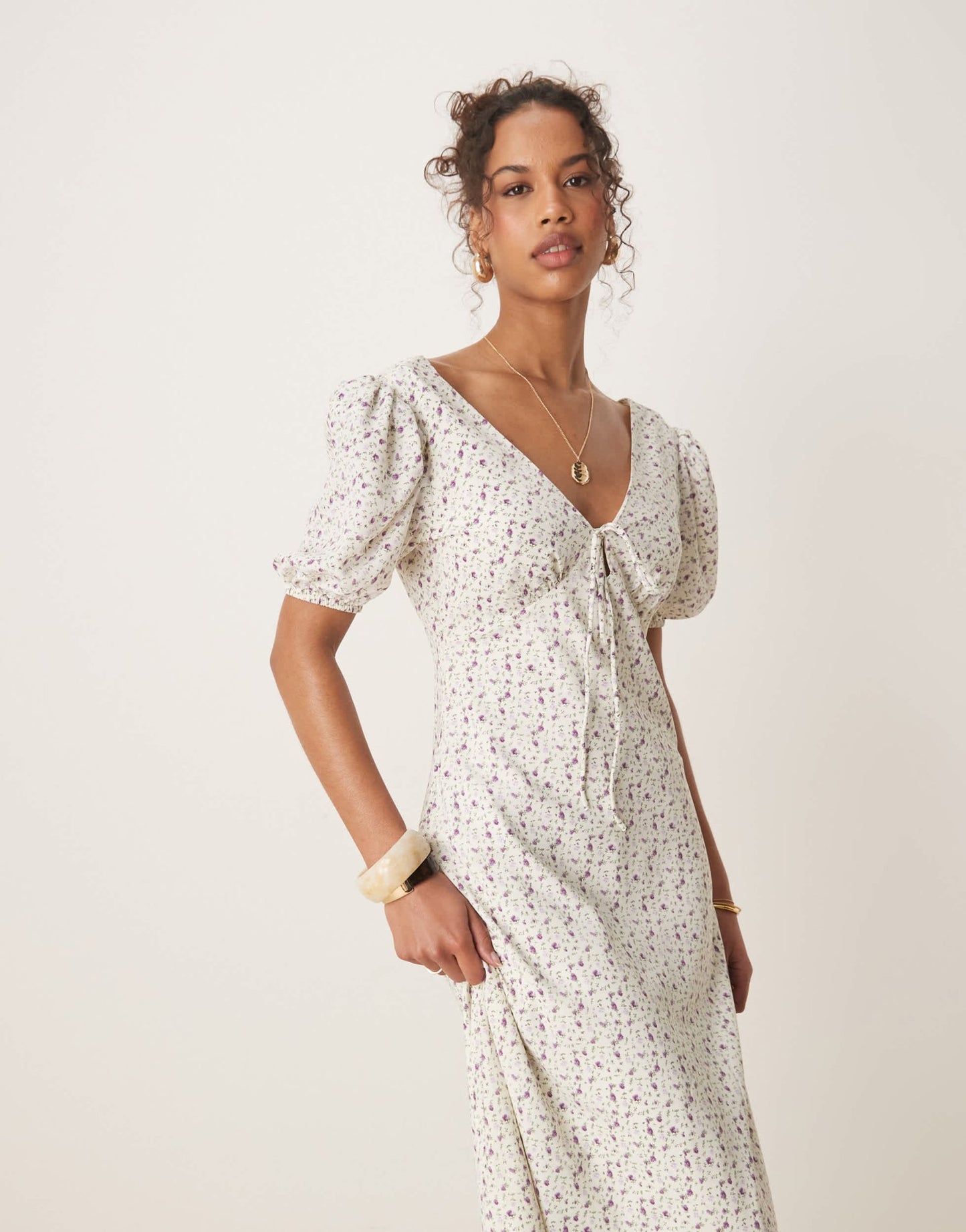 Glamorous v neck tie front maxi dress in lilac floral - ASOS Sample Sale