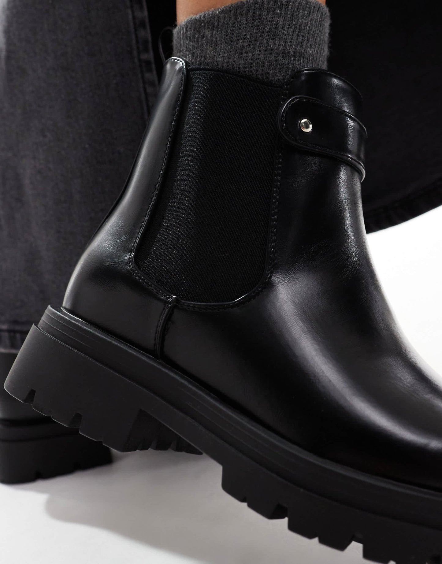 Glamorous Wide Fit chunky chelsea boots in black - ASOS Sample Sale