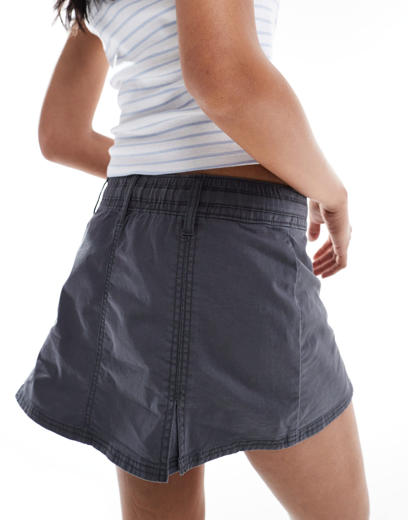 Hollister pleated mini skirt in grey - ASOS Sample Sale
