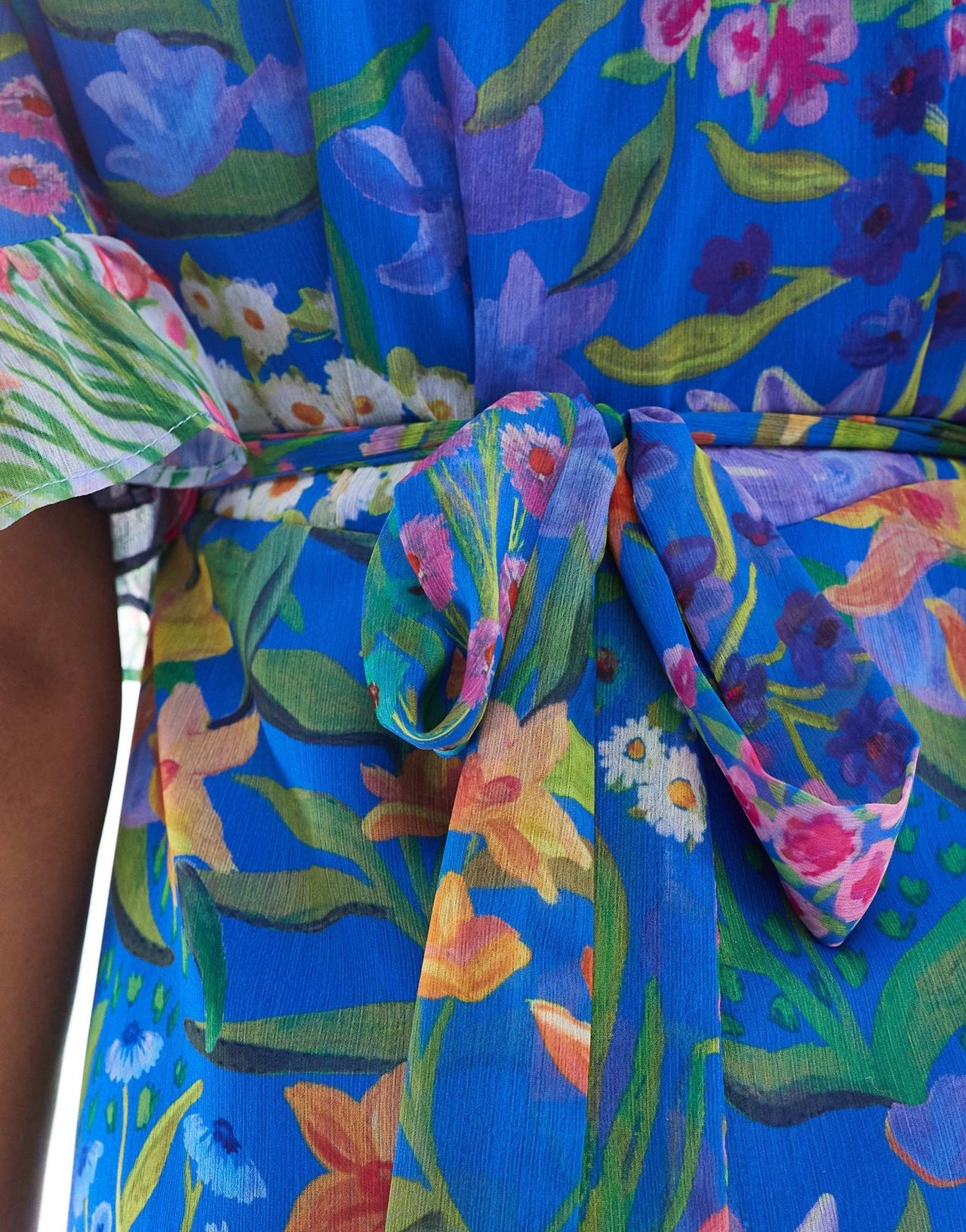 Hope & Ivy Maternity frill sleeve maxi wrap dress with tie waist in blue print - ASOS Sample Sale