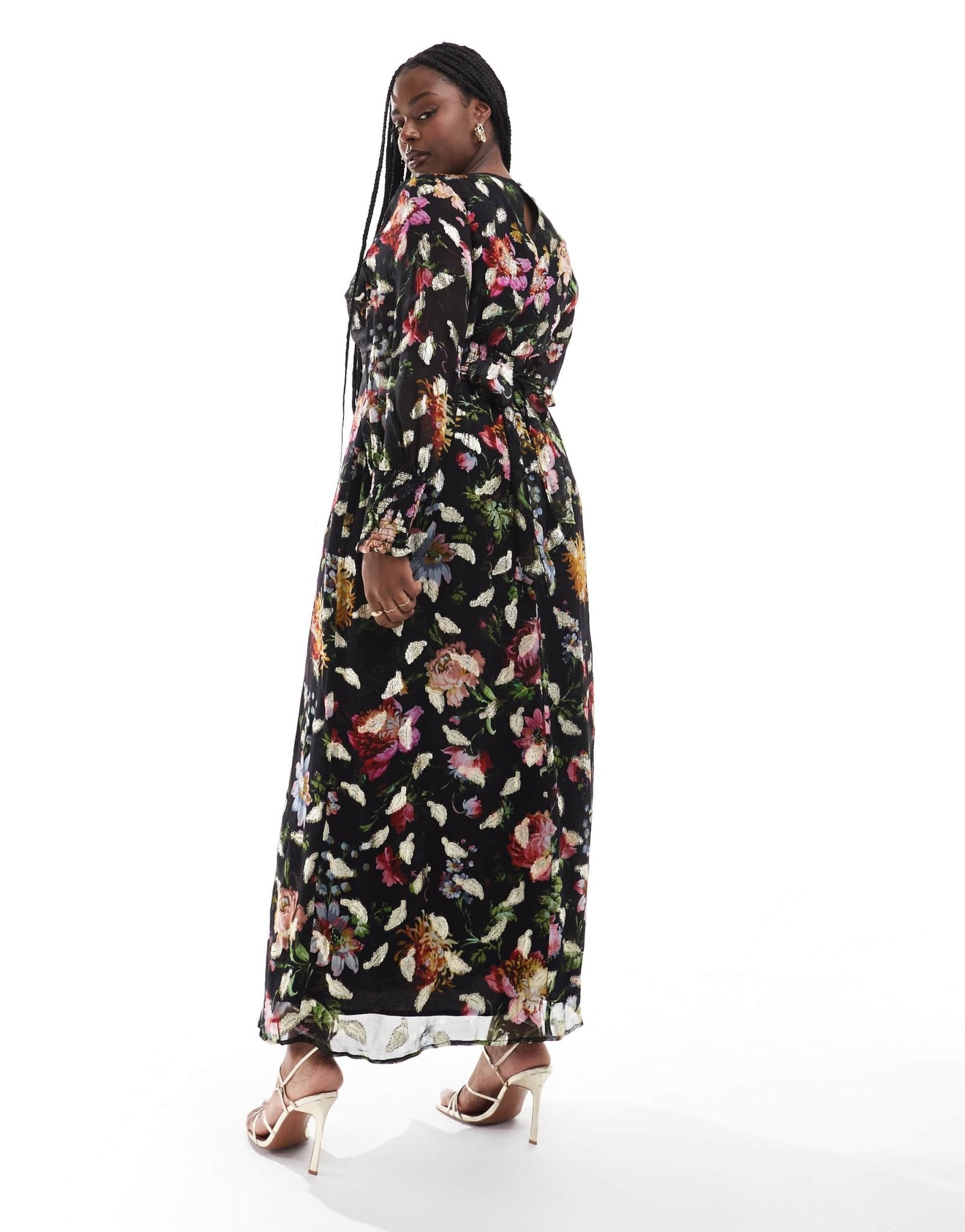 Hope & Ivy Plus button front midaxi dress with tie back in black based floral with gold fleck - ASOS Sample Sale